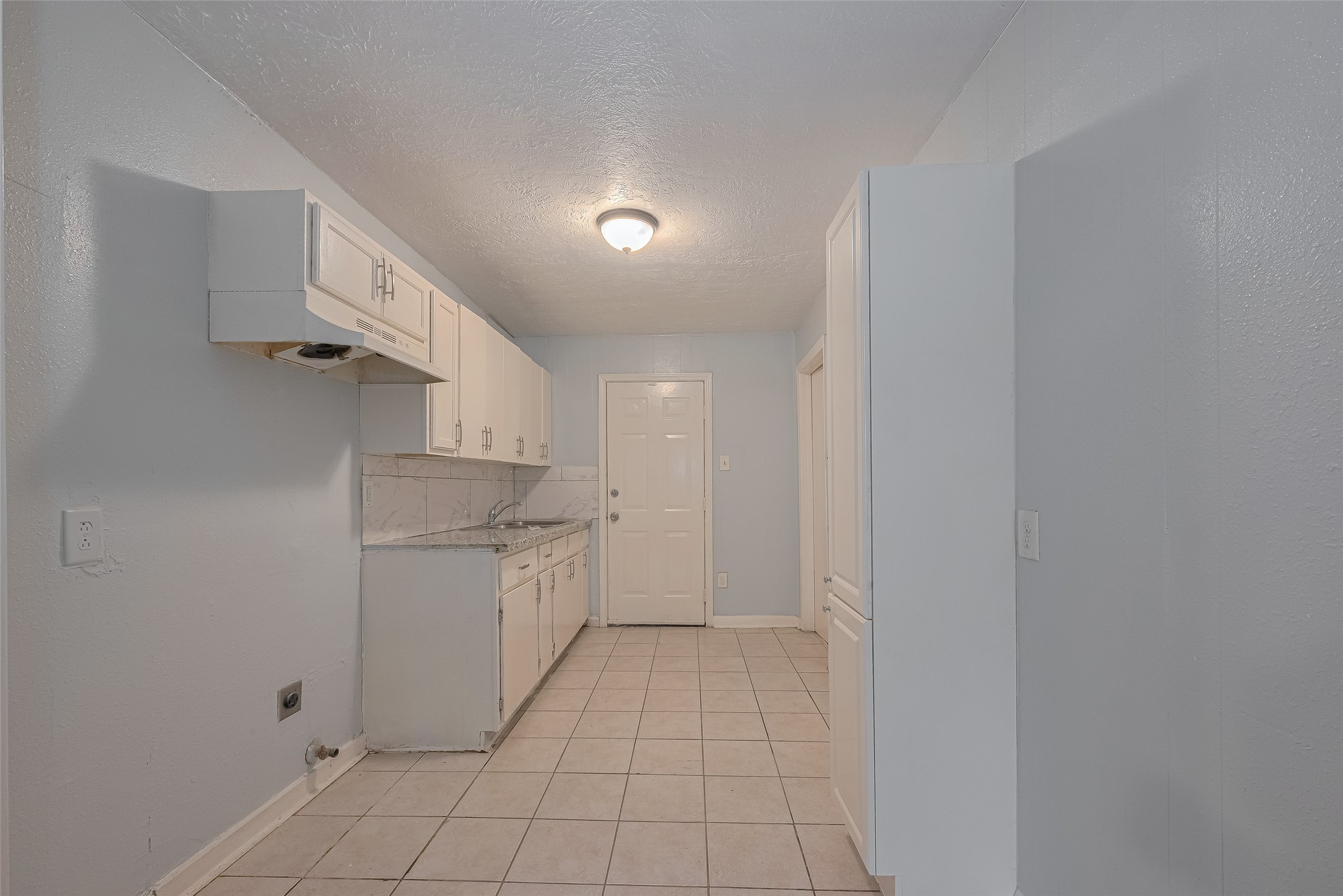 4906 Larkspur Street Property Photo 4