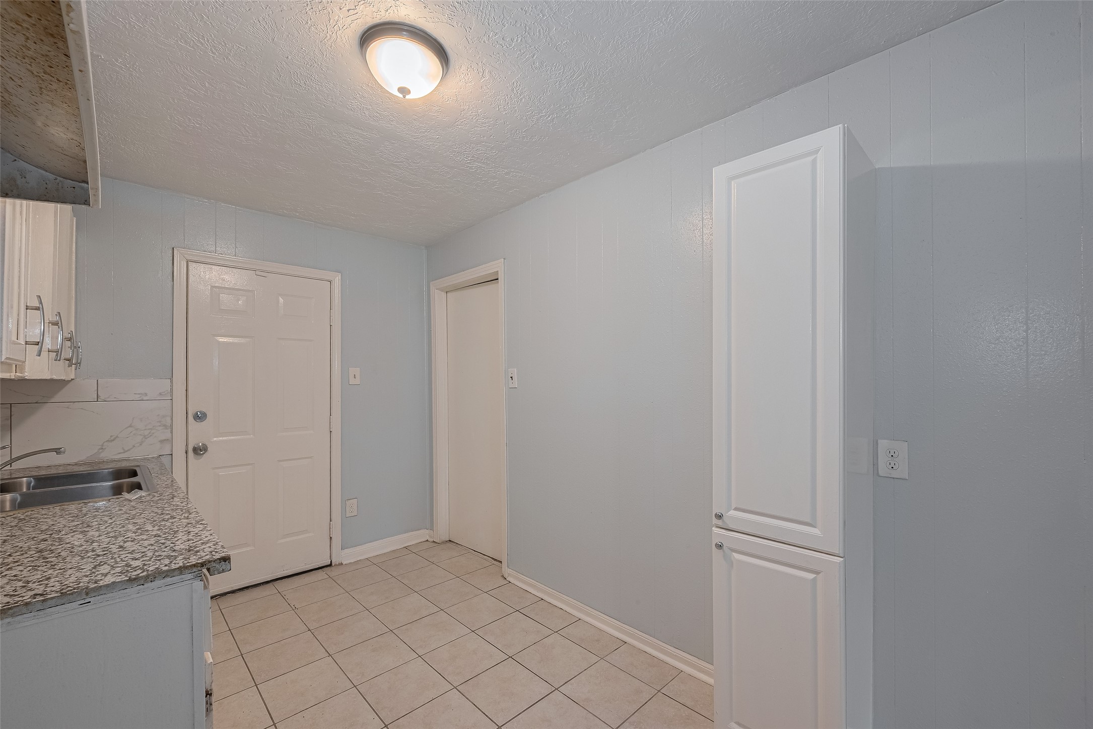4906 Larkspur Street Property Photo 5