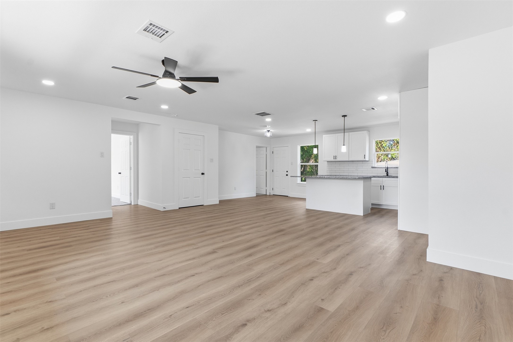 5711 Thrush Drive Property Photo 8