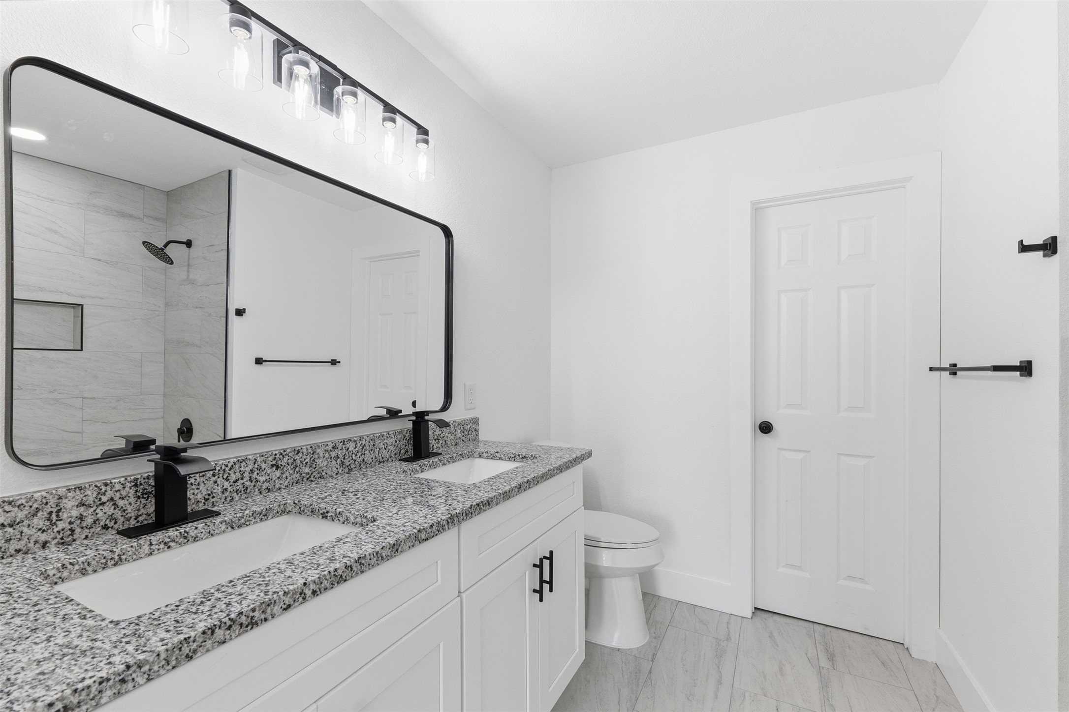 5711 Thrush Drive Property Photo 19