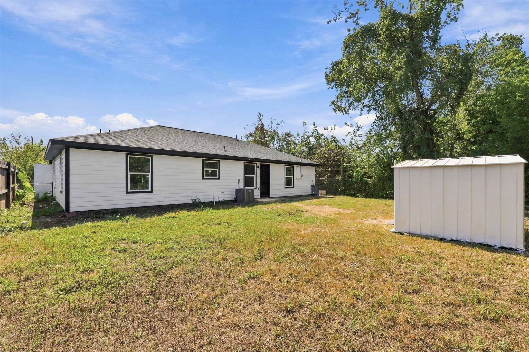 5711 Thrush Drive Property Photo 36