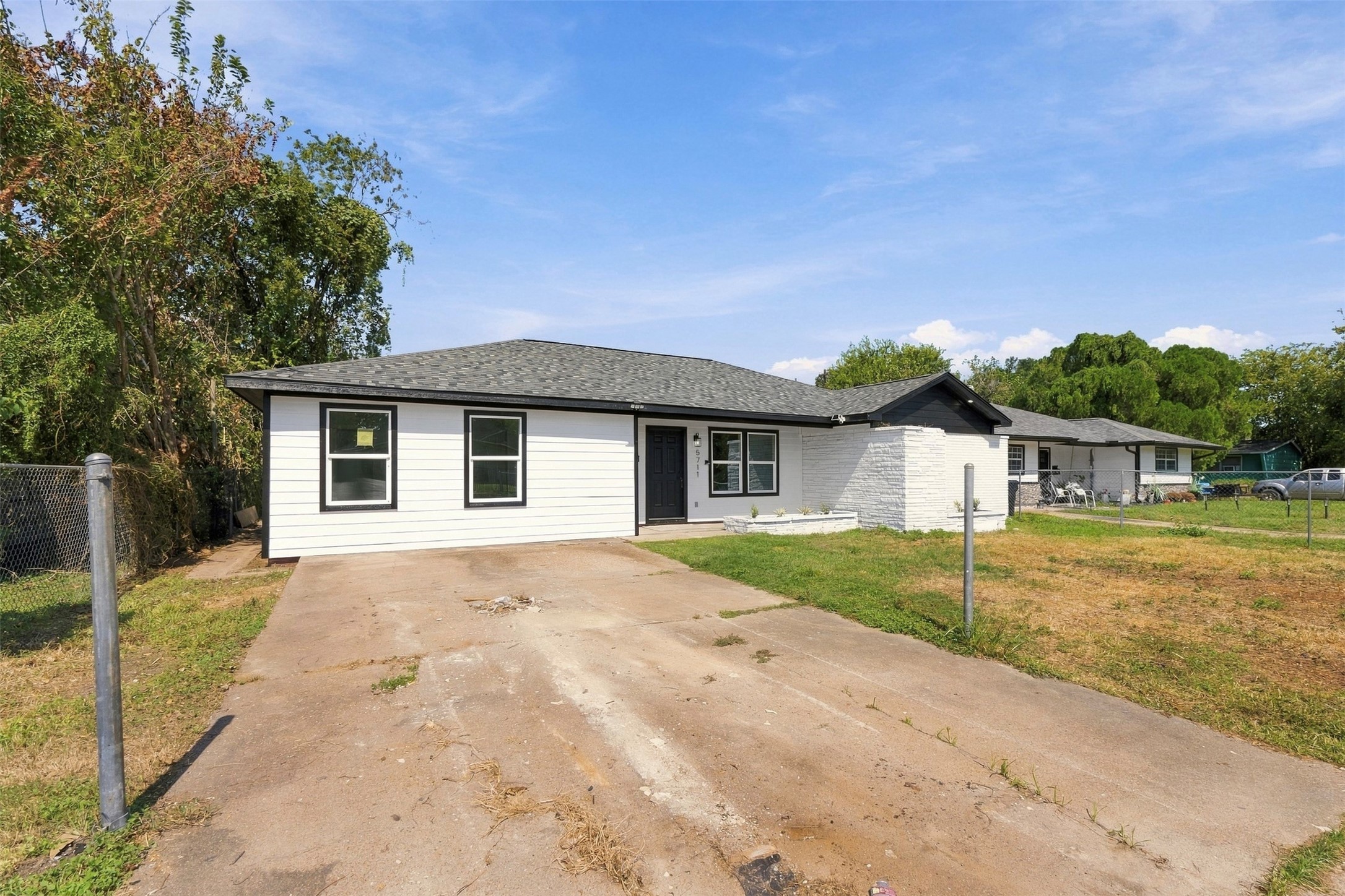 5711 Thrush Drive Property Photo 40