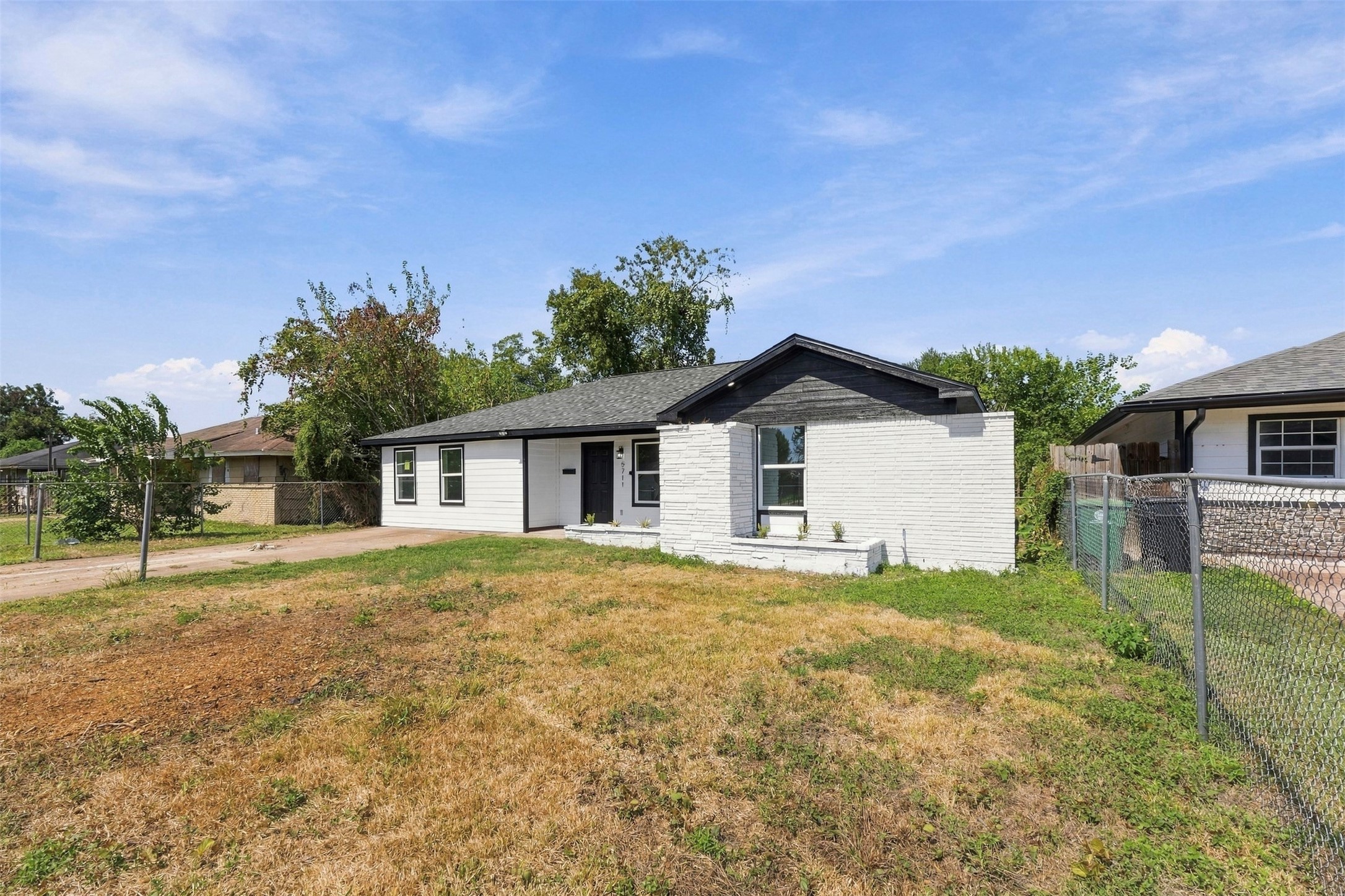 5711 Thrush Drive Property Photo 41