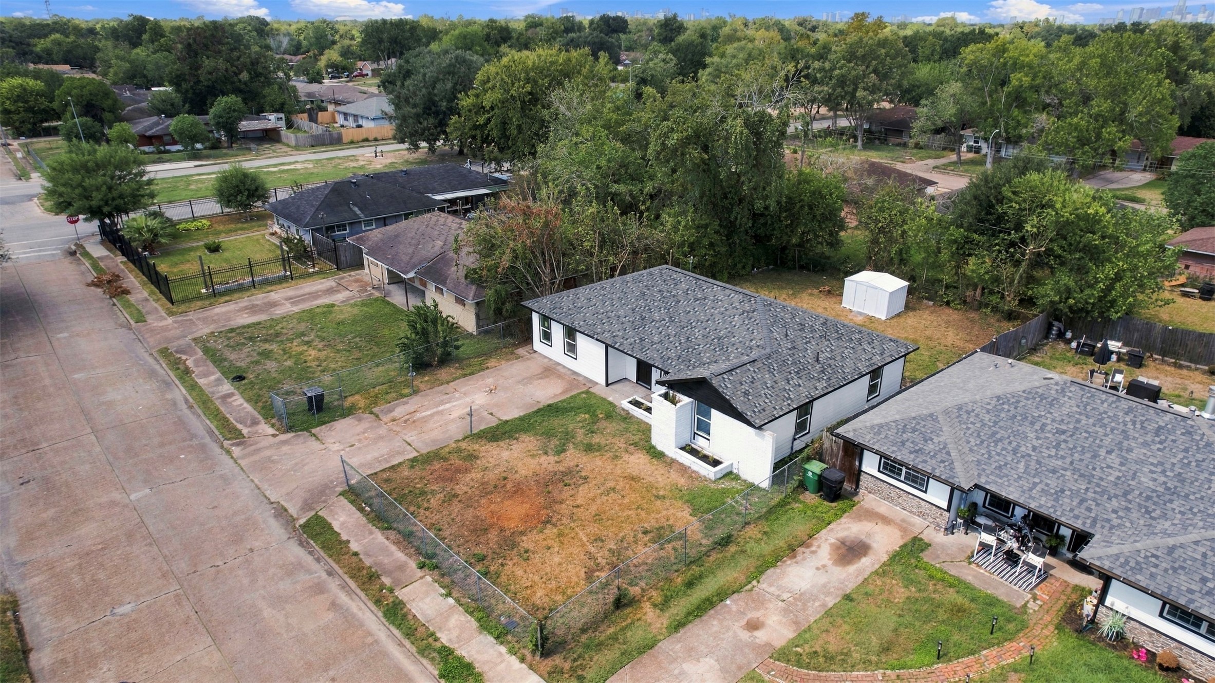 5711 Thrush Drive Property Photo 44