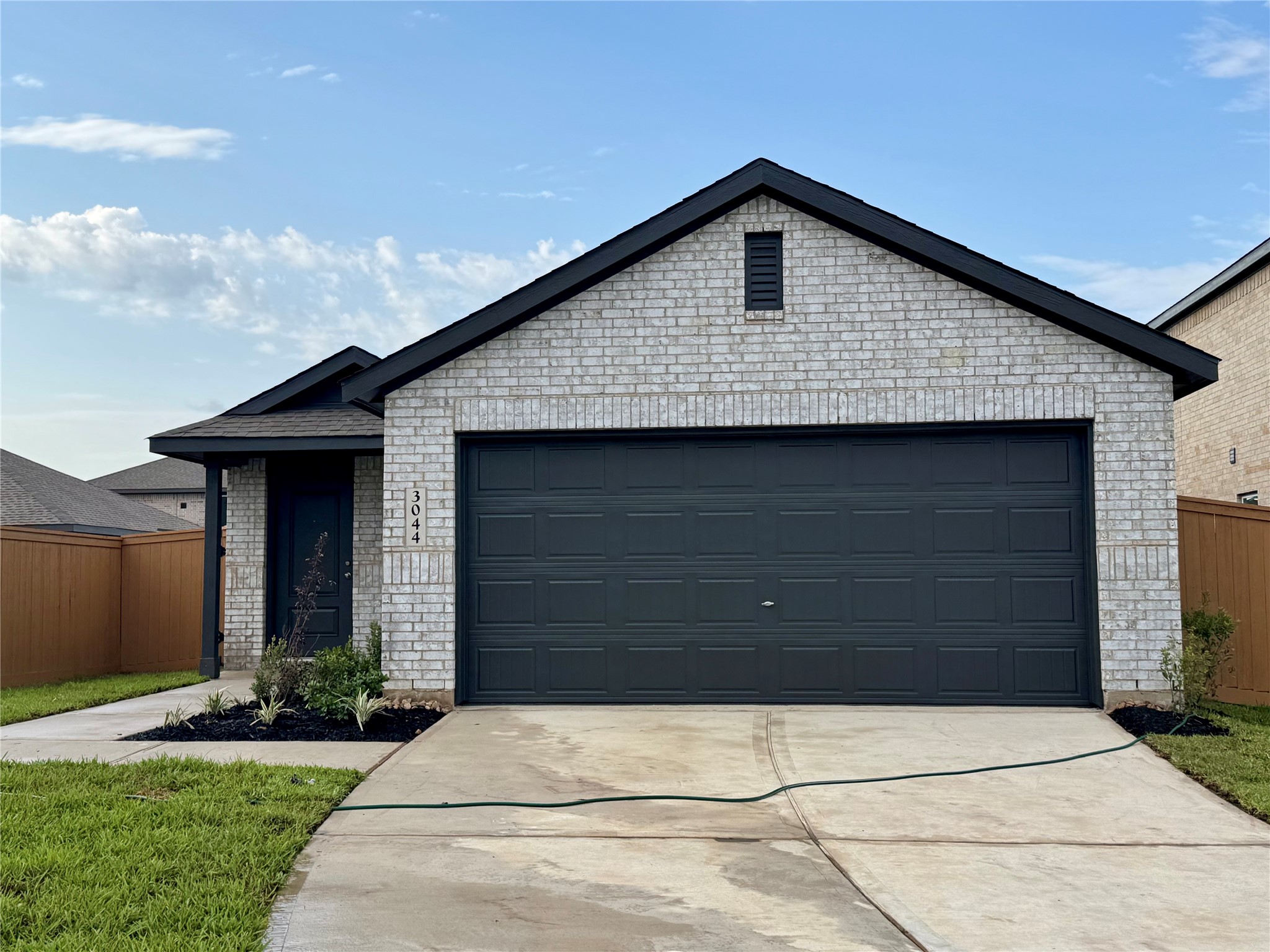 3044 Angelic Rose Lane Property Photo 1