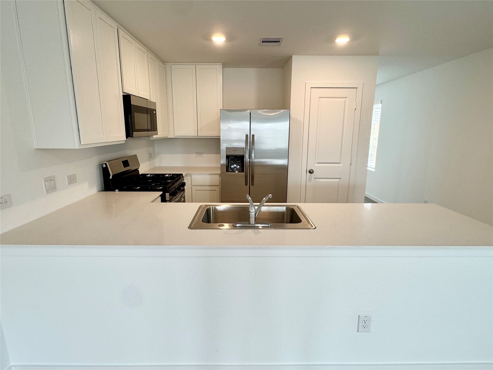 3044 Angelic Rose Lane Property Photo 11