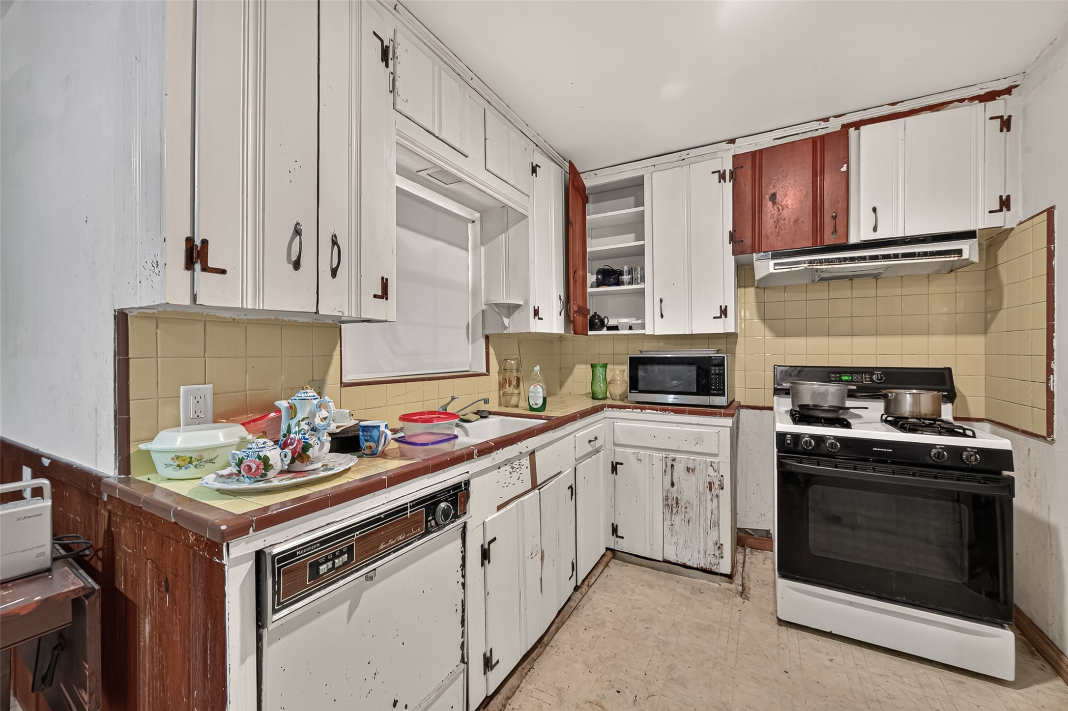 10410 Moorberry Lane Property Photo 14