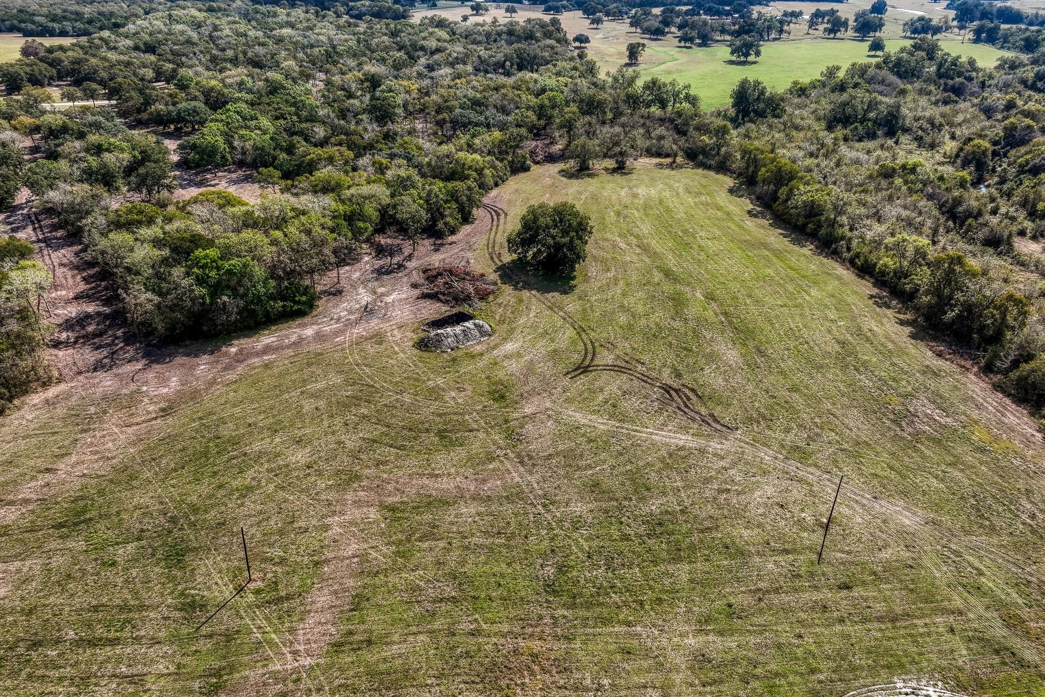 000 Sun Oil Road Property Photo 3