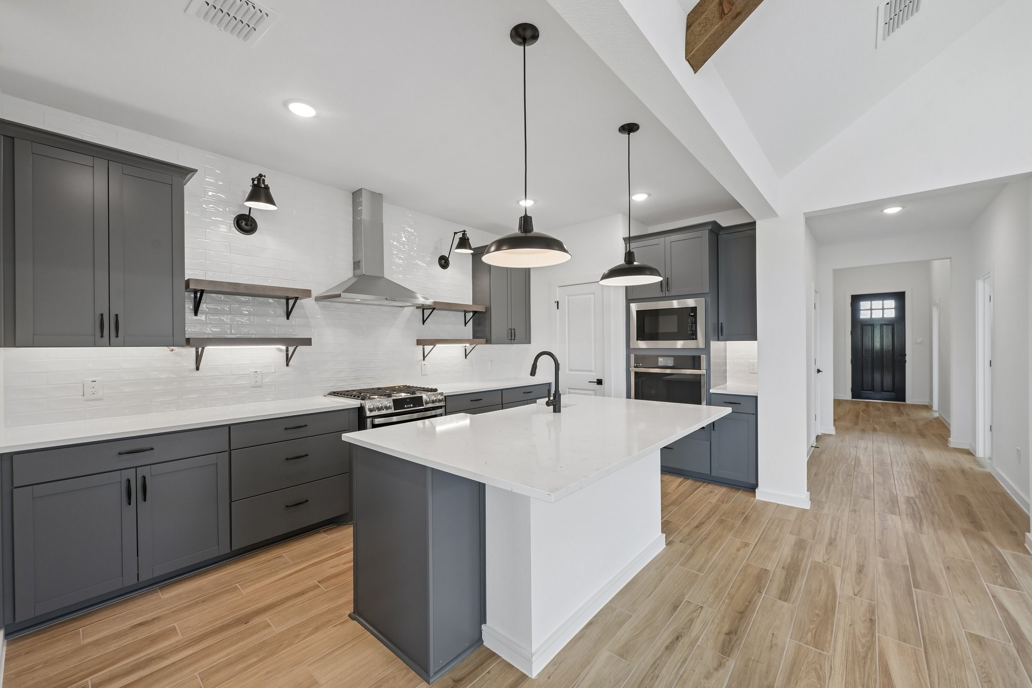 218 Dunovant Drive Property Photo 8
