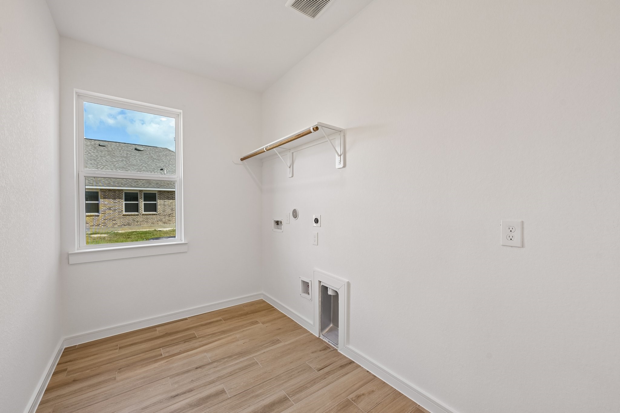 218 Dunovant Drive Property Photo 19