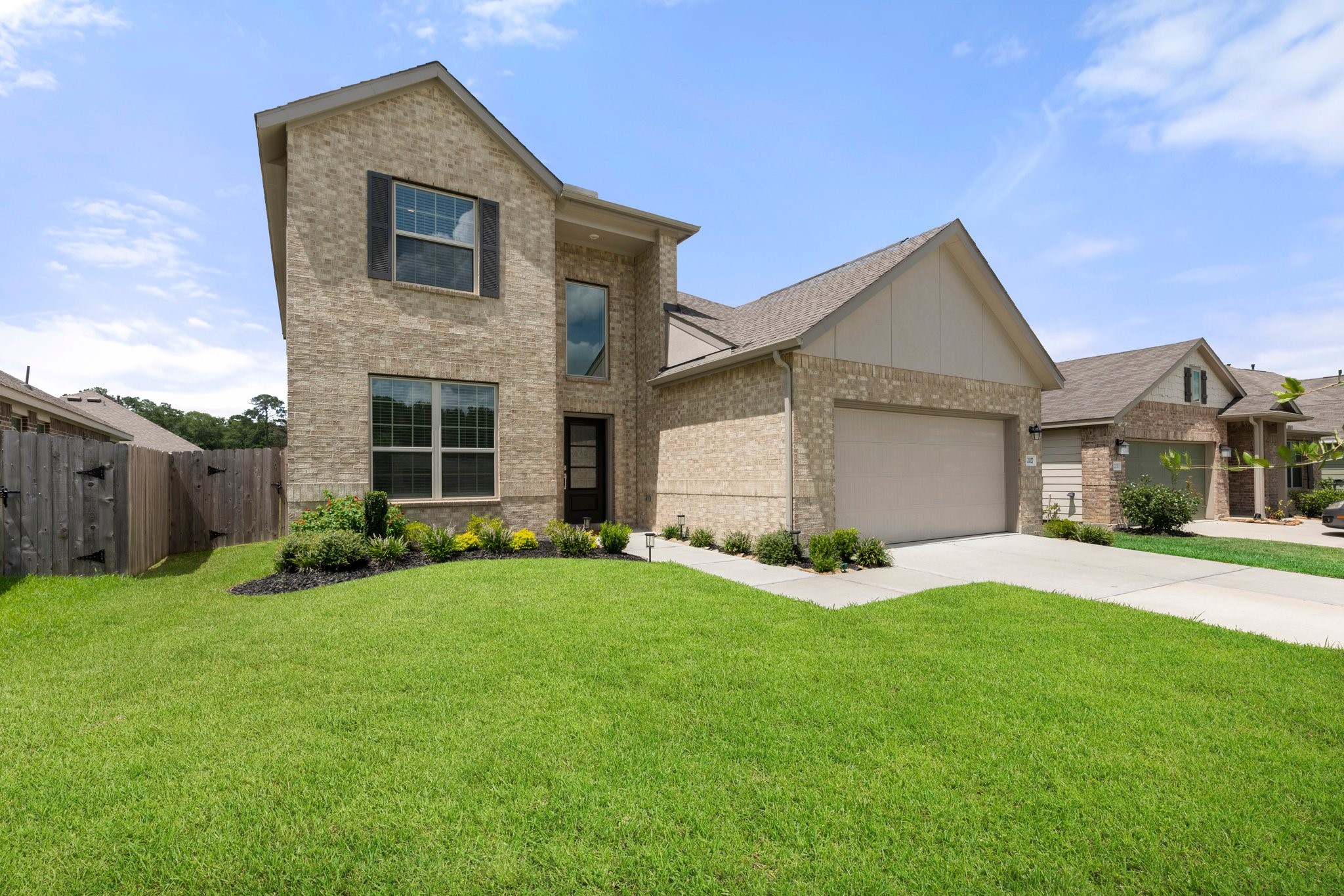 22027 Juniper Crossing Drive Property Photo 1