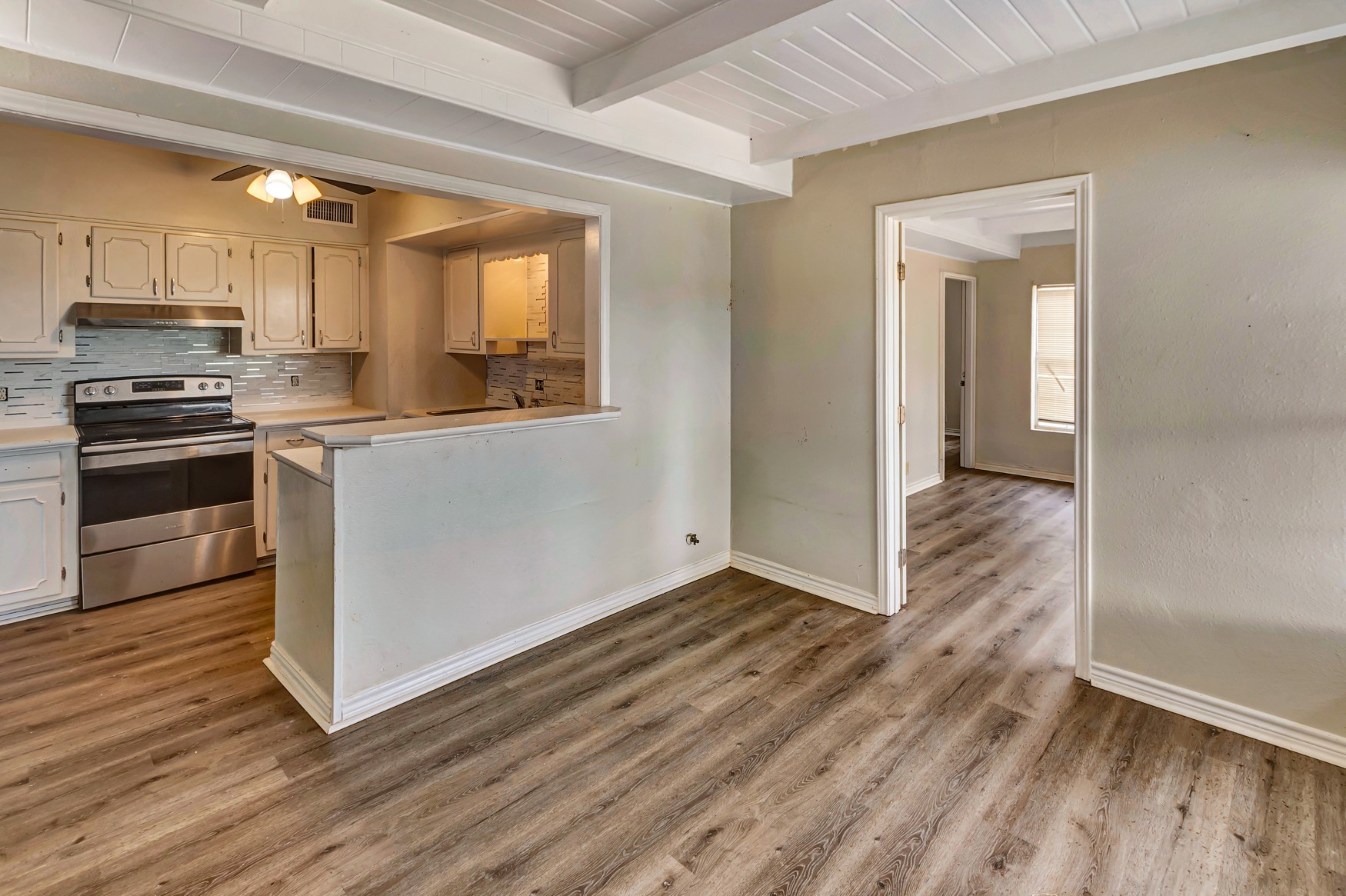 611 Sarah Street Property Photo 12
