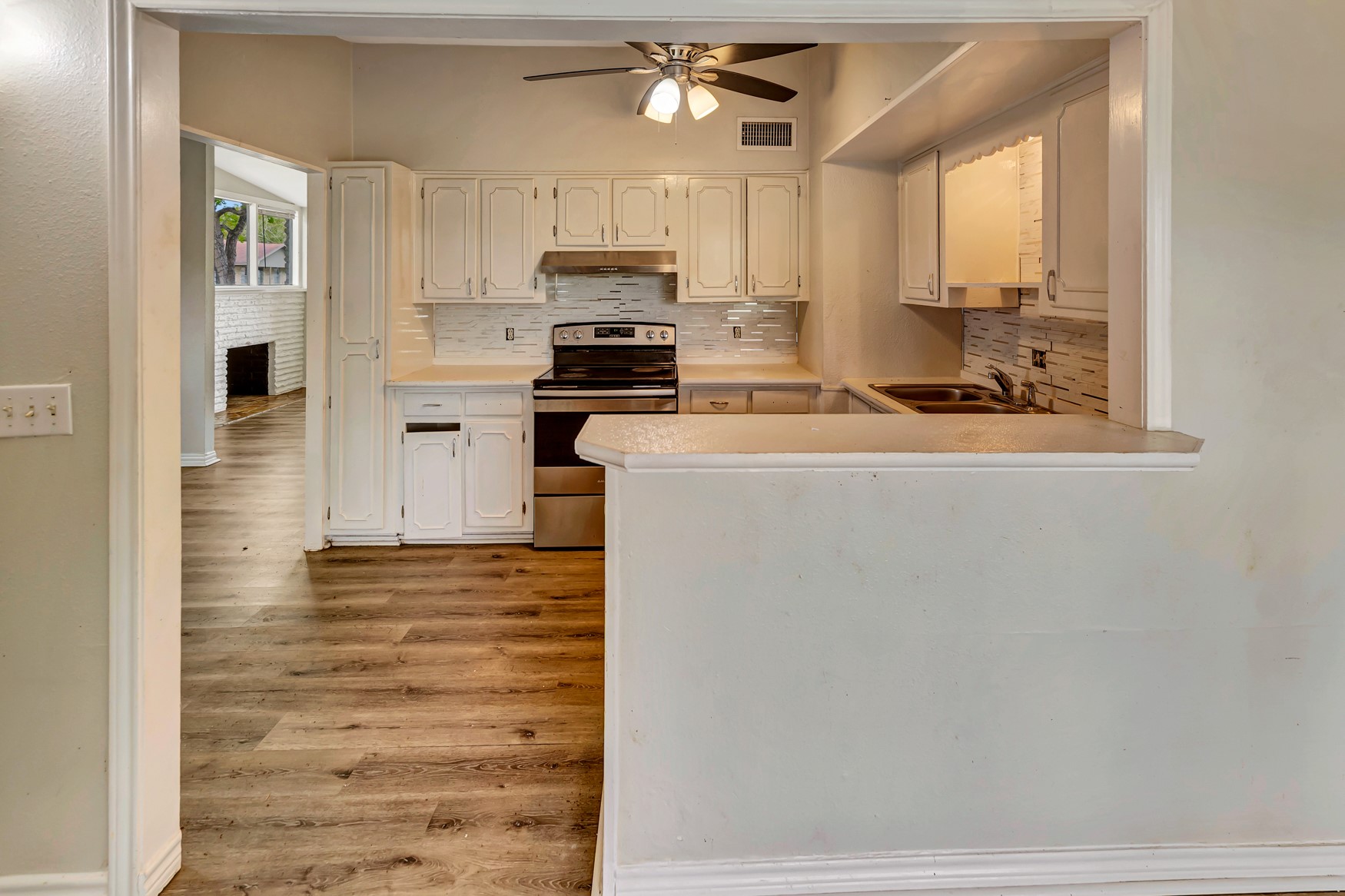 611 Sarah Street Property Photo 17