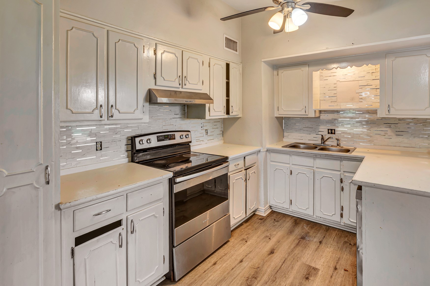 611 Sarah Street Property Photo 19