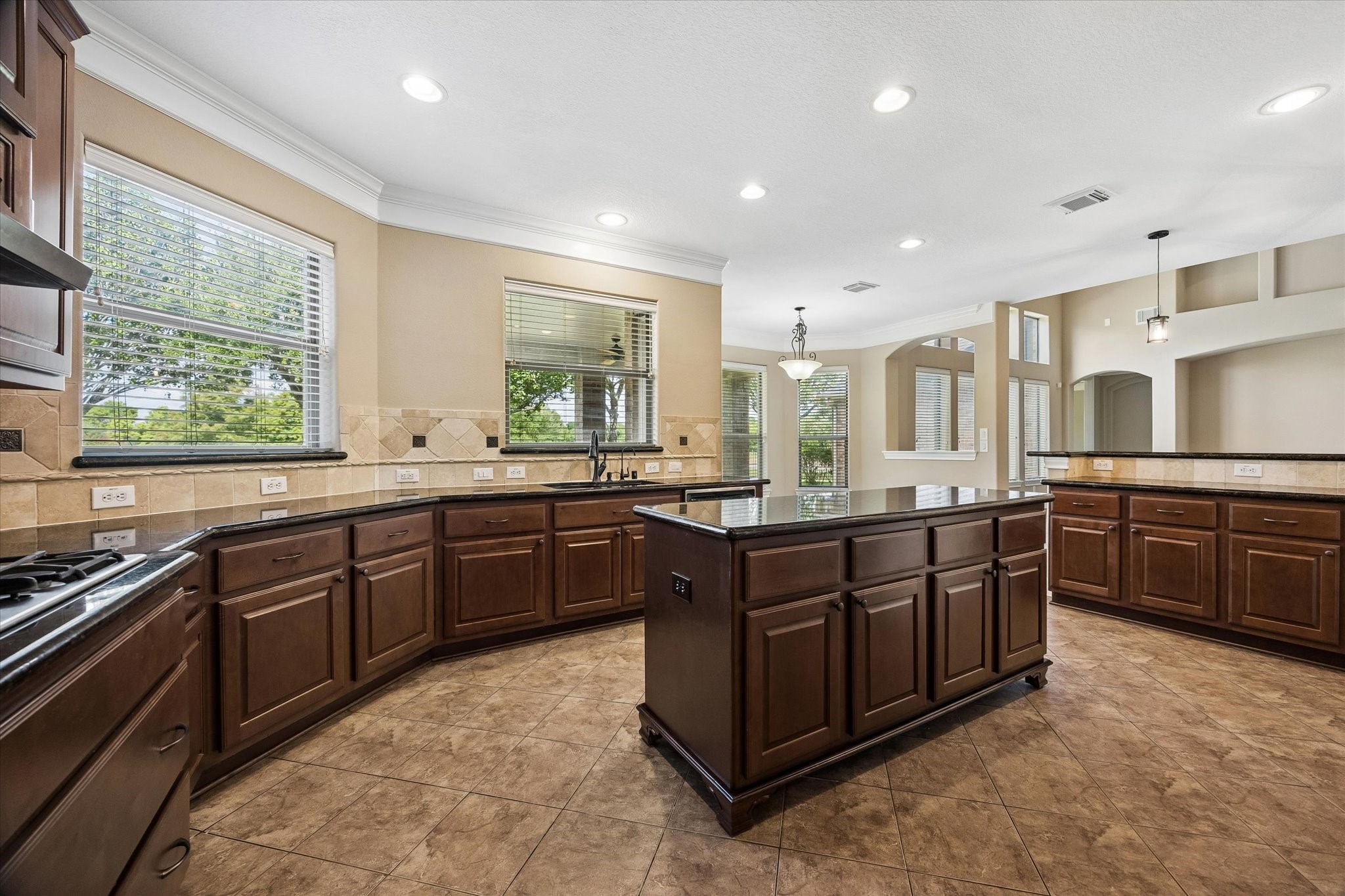 18715 N Thomas Shore Drive Property Photo 13