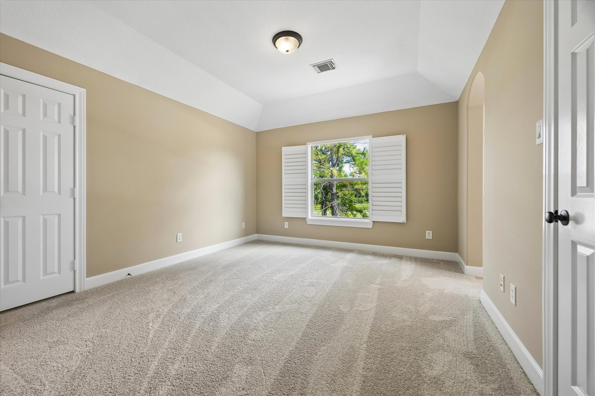 18715 N Thomas Shore Drive Property Photo 29