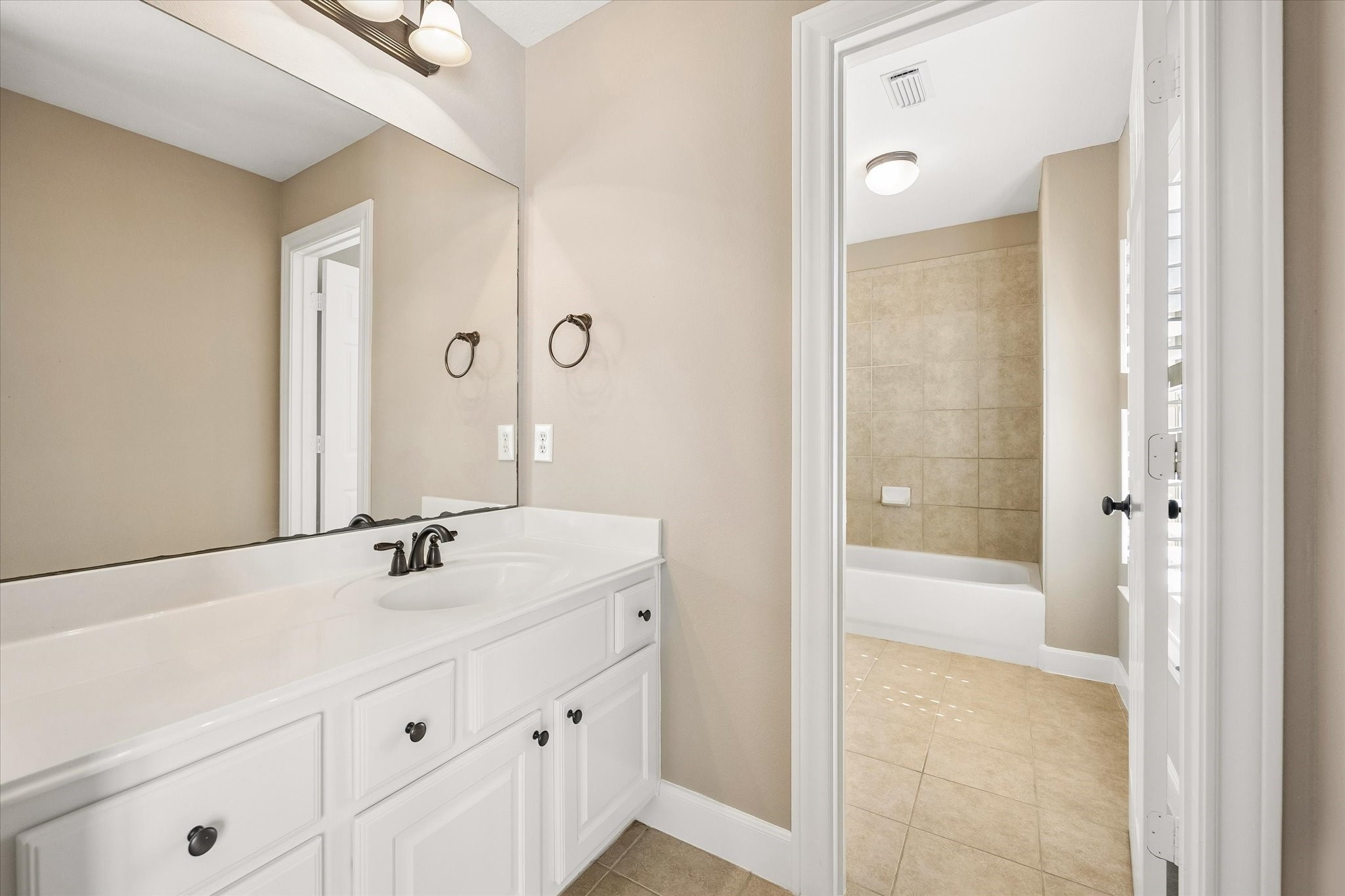 18715 N Thomas Shore Drive Property Photo 33