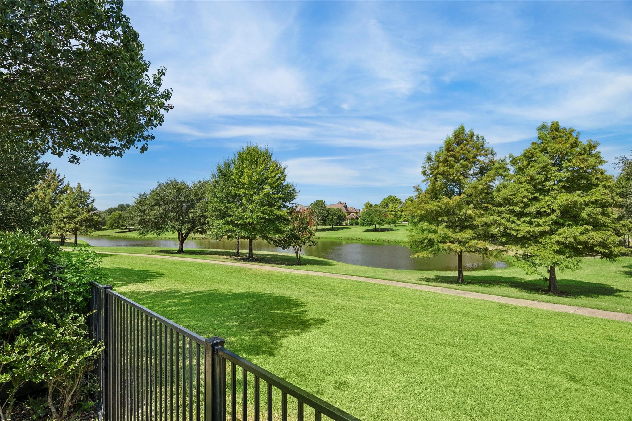 18715 N Thomas Shore Drive Property Photo 42