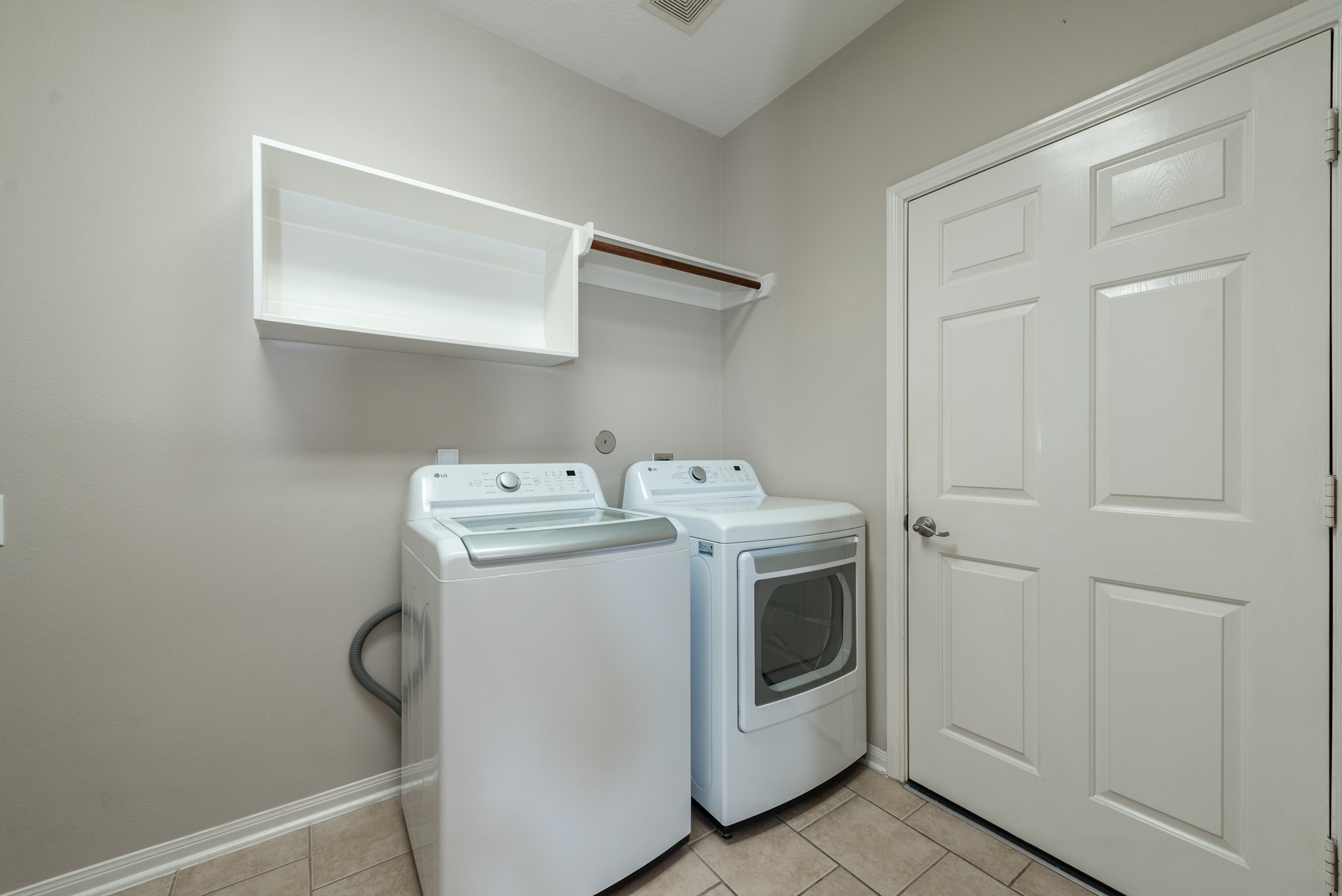 5326 Baron Trace Lane Property Photo 14