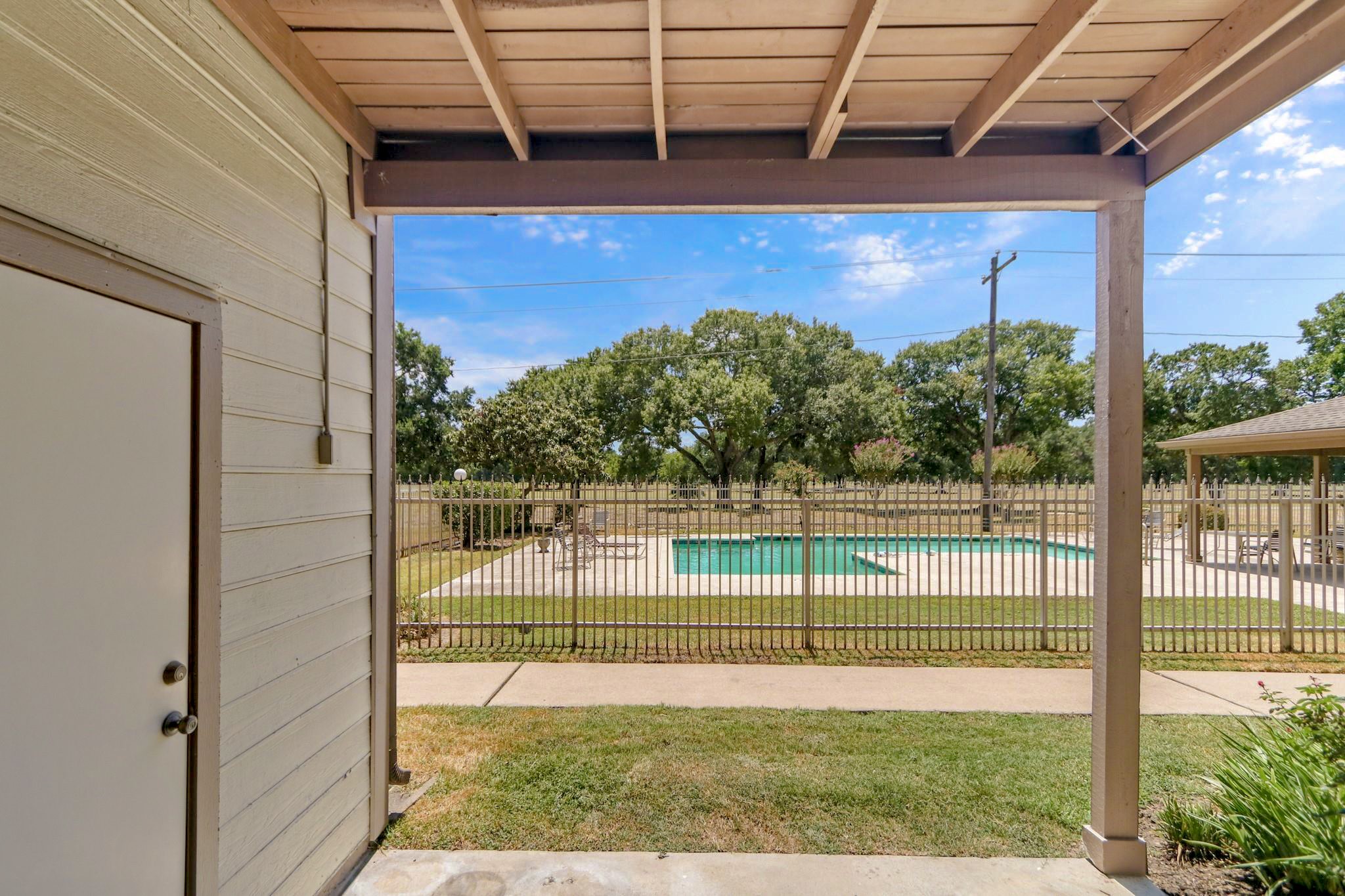 8365 Sands Point Drive 221 Property Photo 16