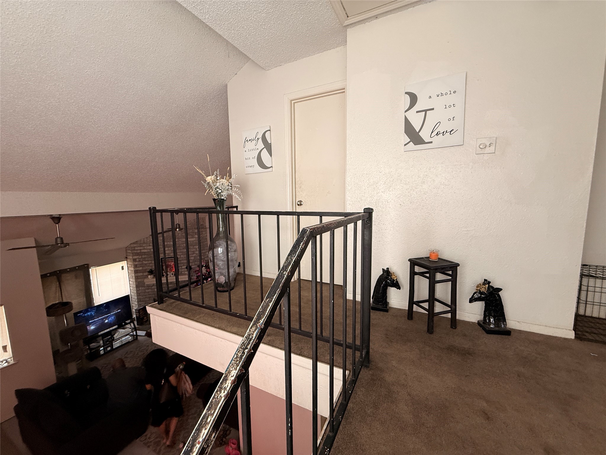 5747 Easthampton D Property Photo 6