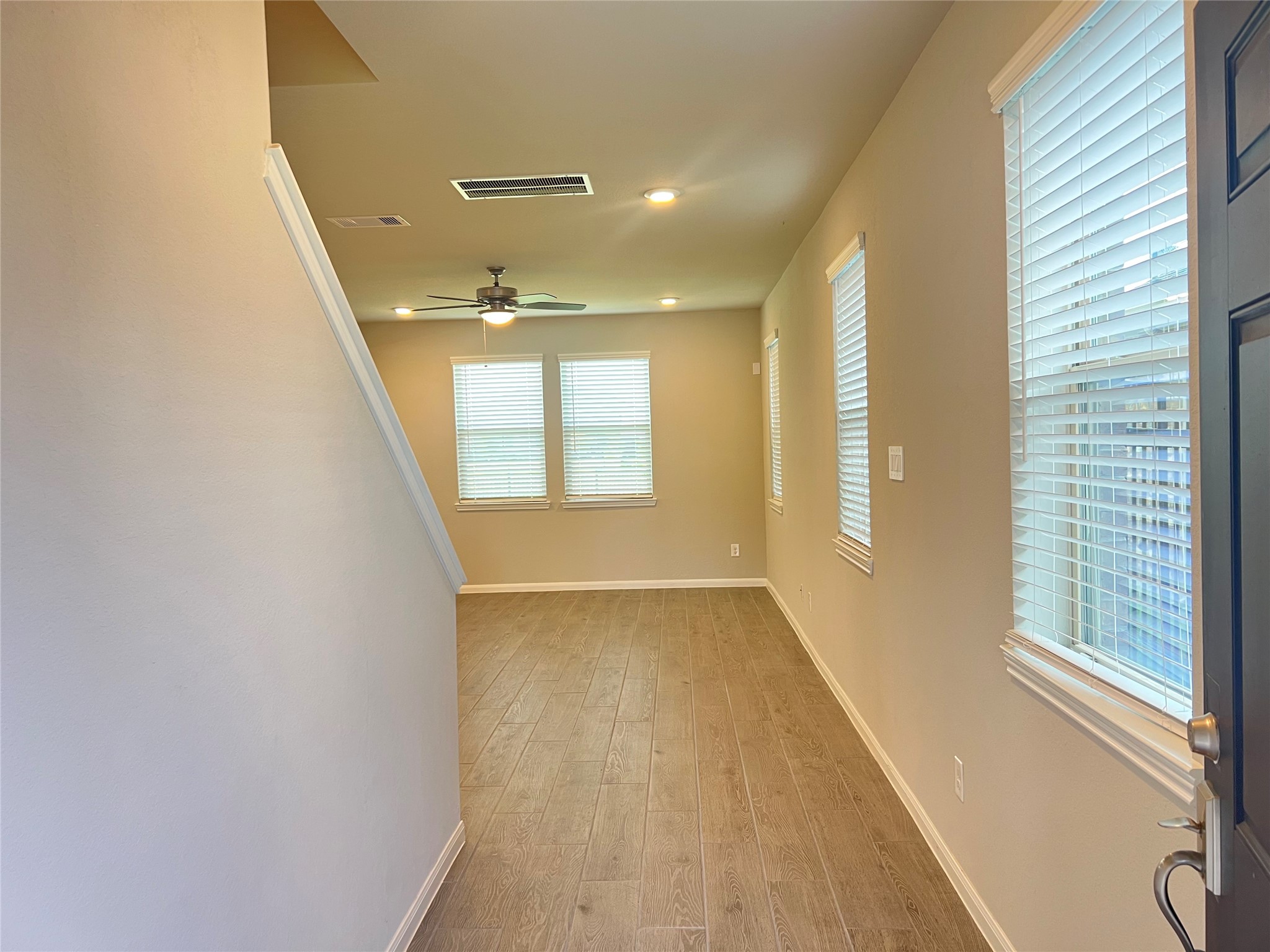 27103 Blue Pool Drive Property Photo 5
