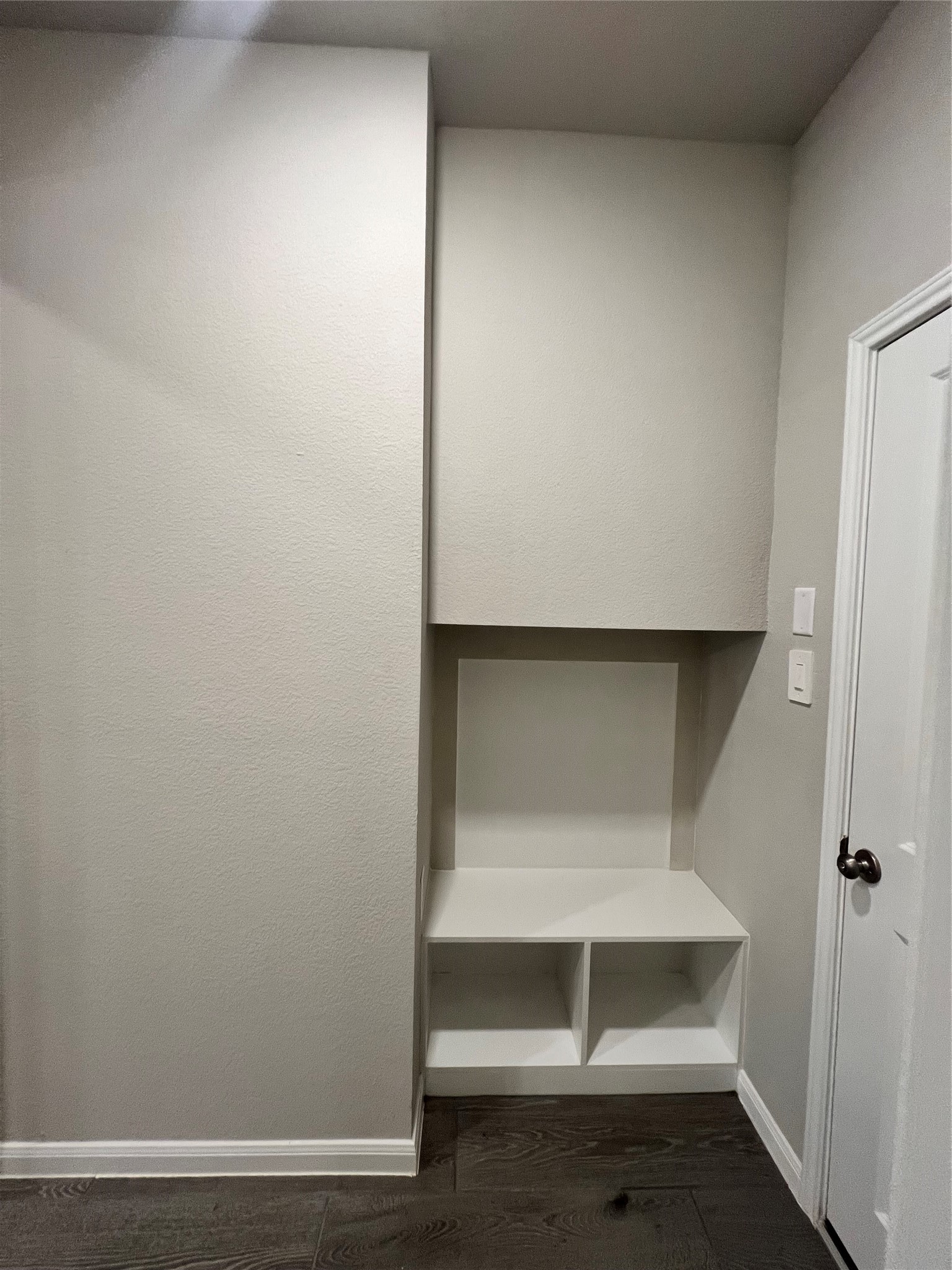27103 Blue Pool Drive Property Photo 10