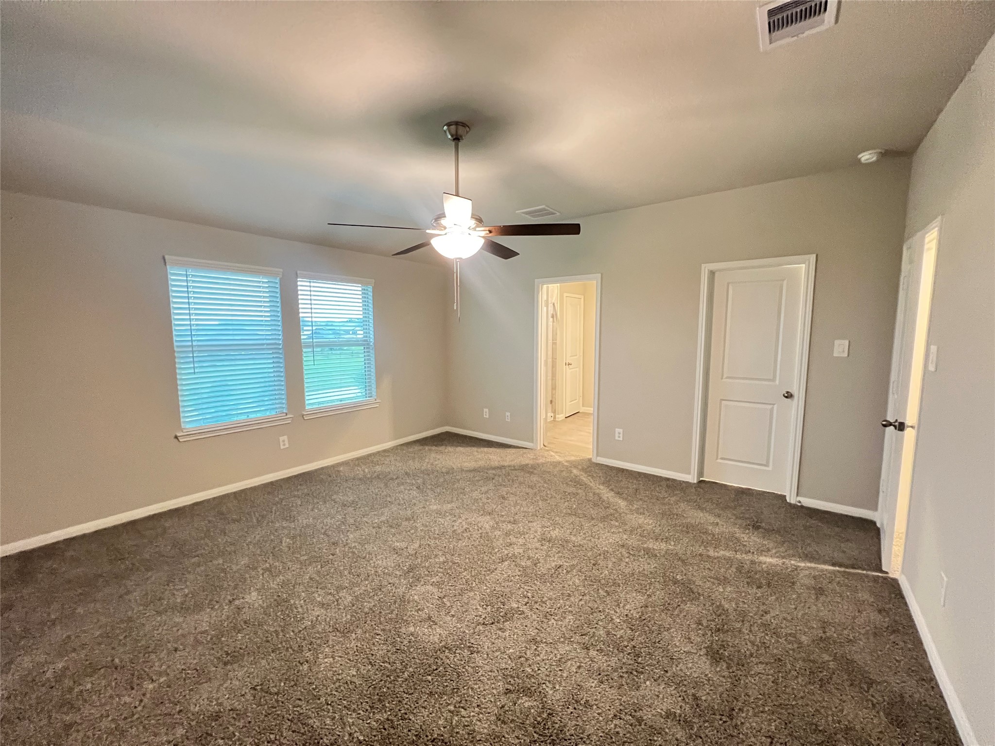 27103 Blue Pool Drive Property Photo 17