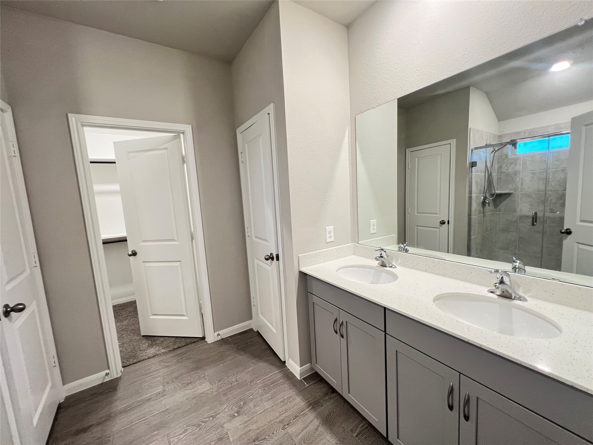 27103 Blue Pool Drive Property Photo 18