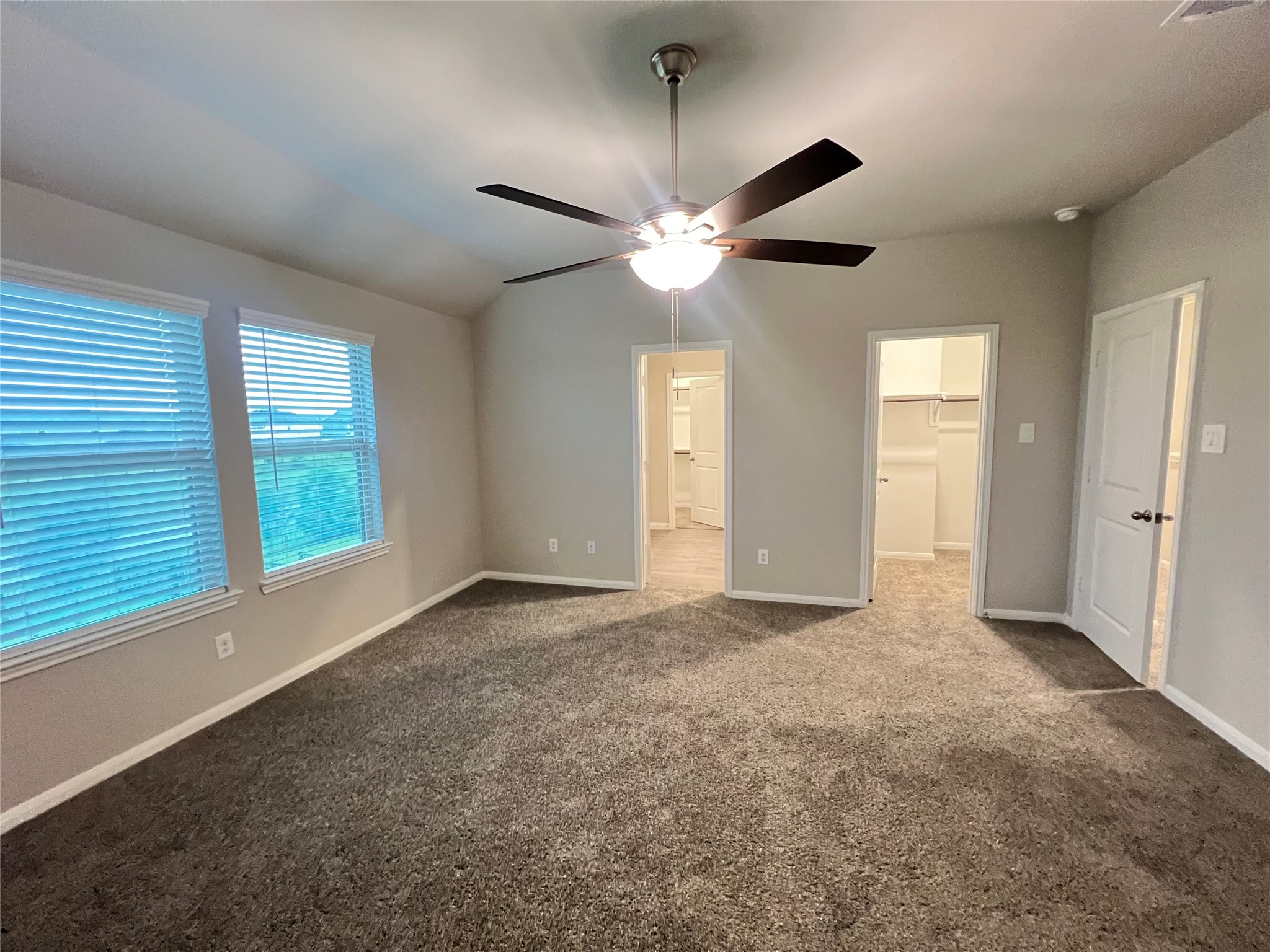 27103 Blue Pool Drive Property Photo 21