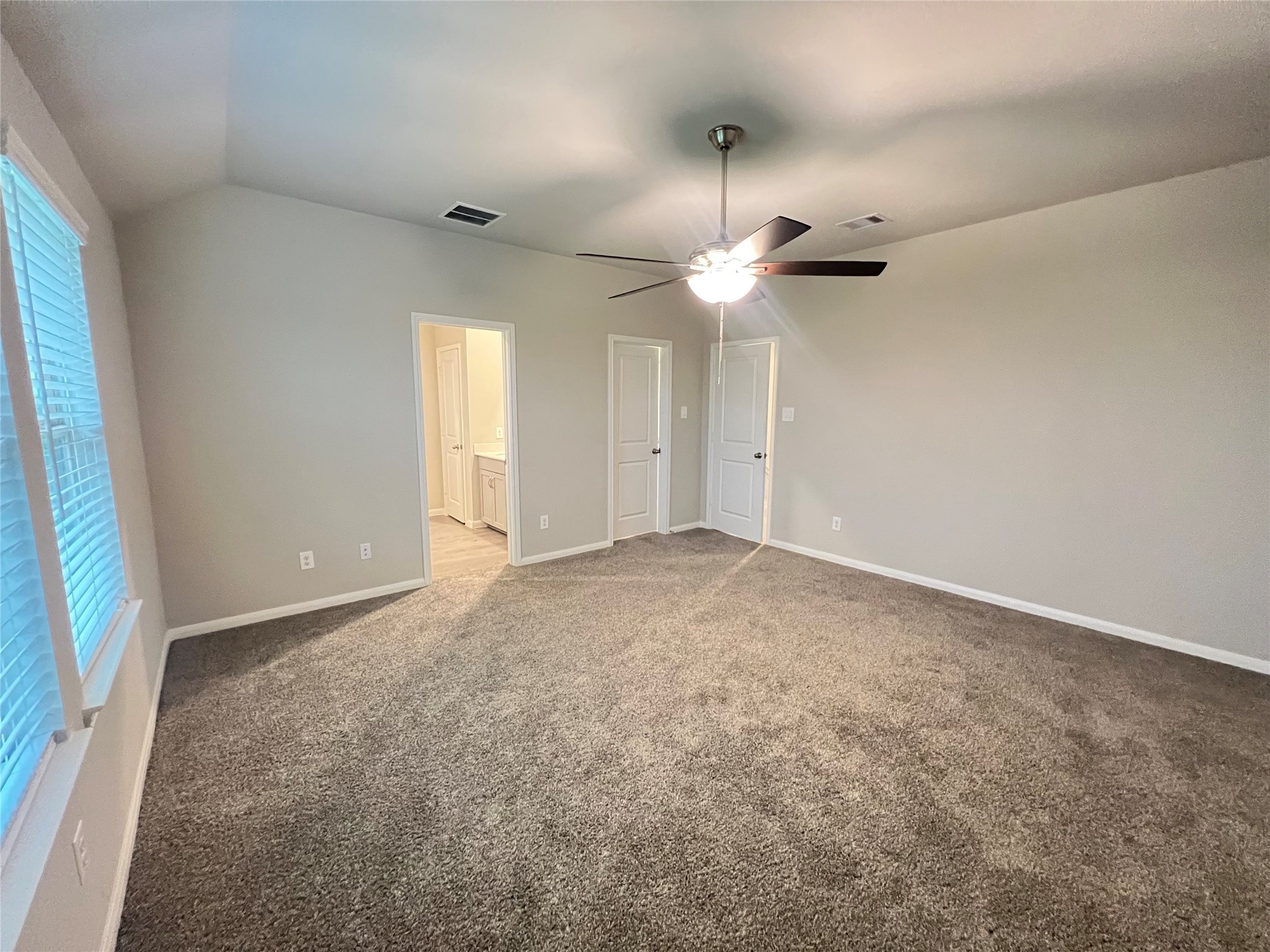 27103 Blue Pool Drive Property Photo 23