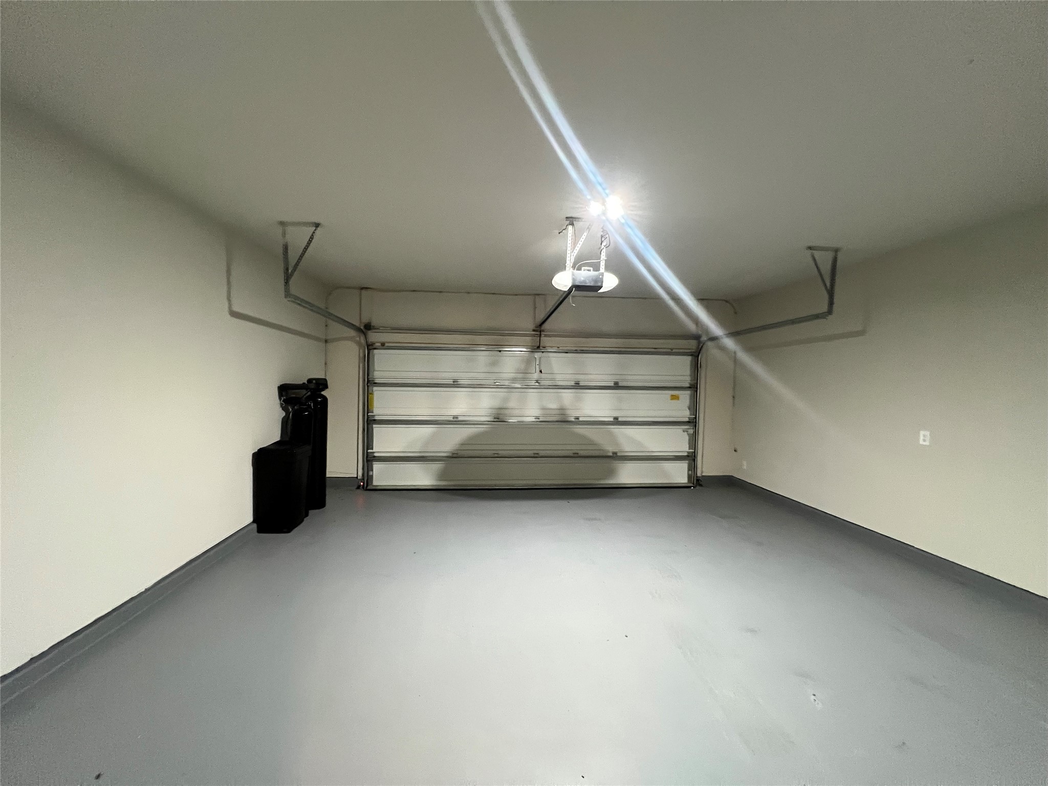27103 Blue Pool Drive Property Photo 32