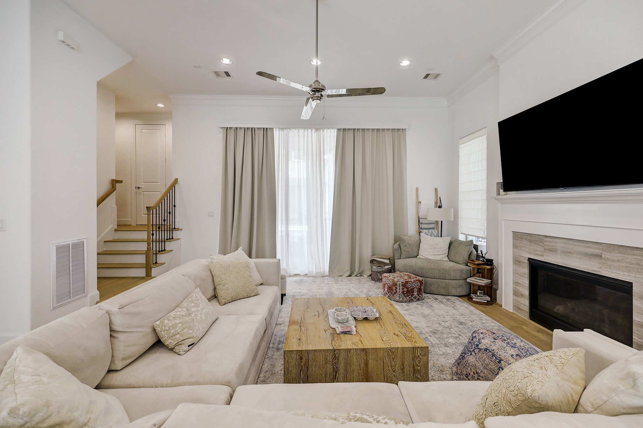 10923 Grove Tree Lane Property Photo 7