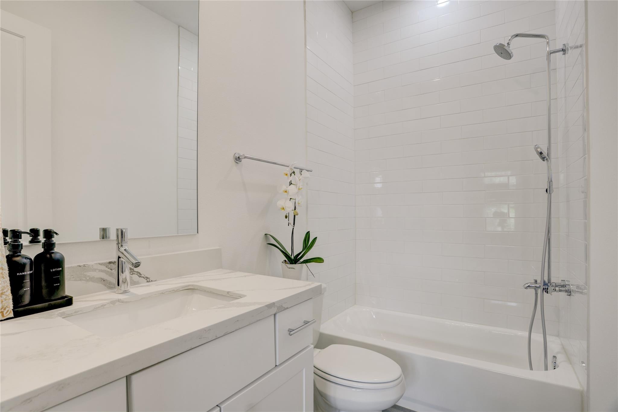 3317 W 11th Street, Houston Tx 77008 Property Photo 12