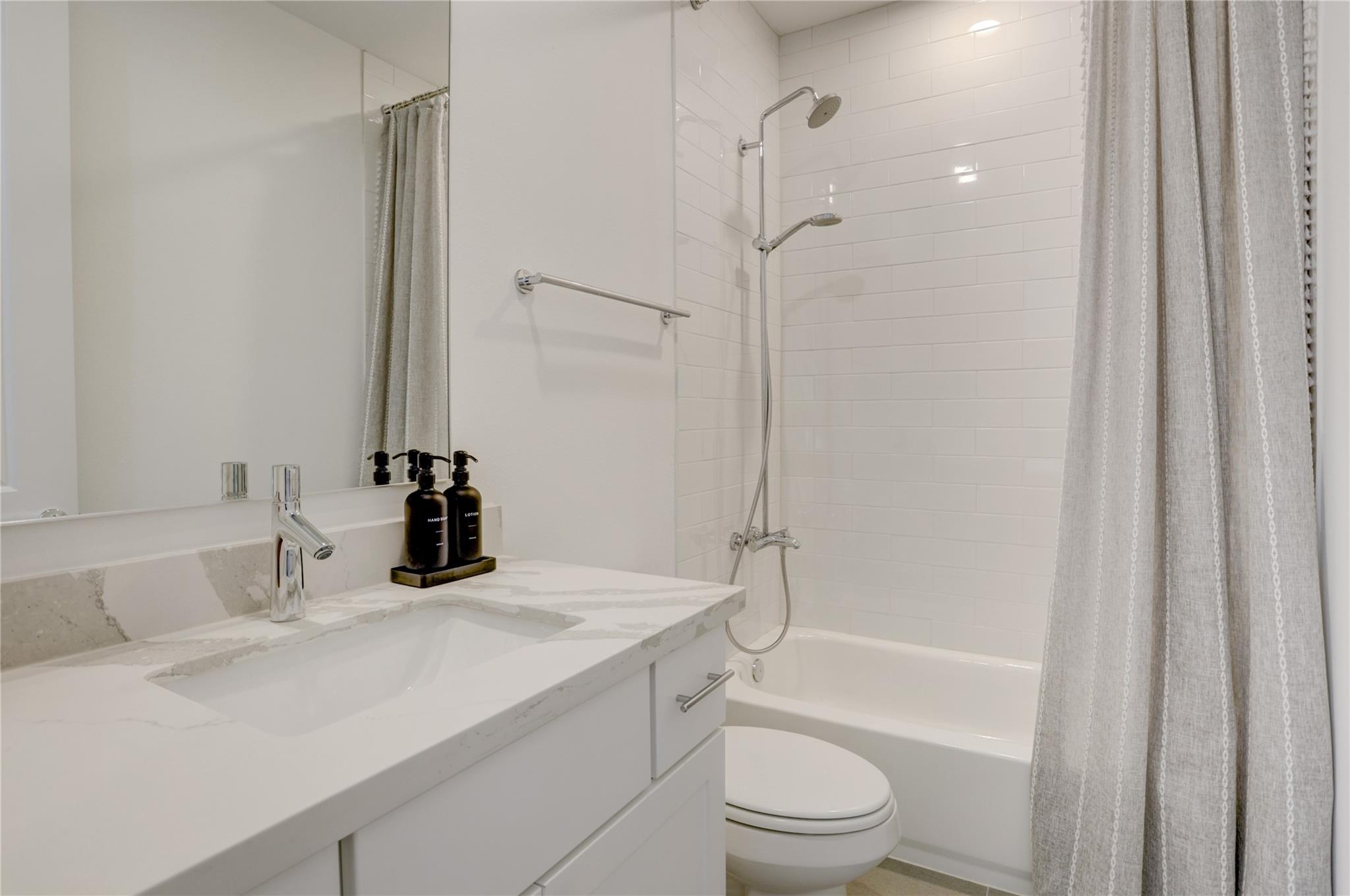 3317 W 11th Street, Houston Tx 77008 Property Photo 32