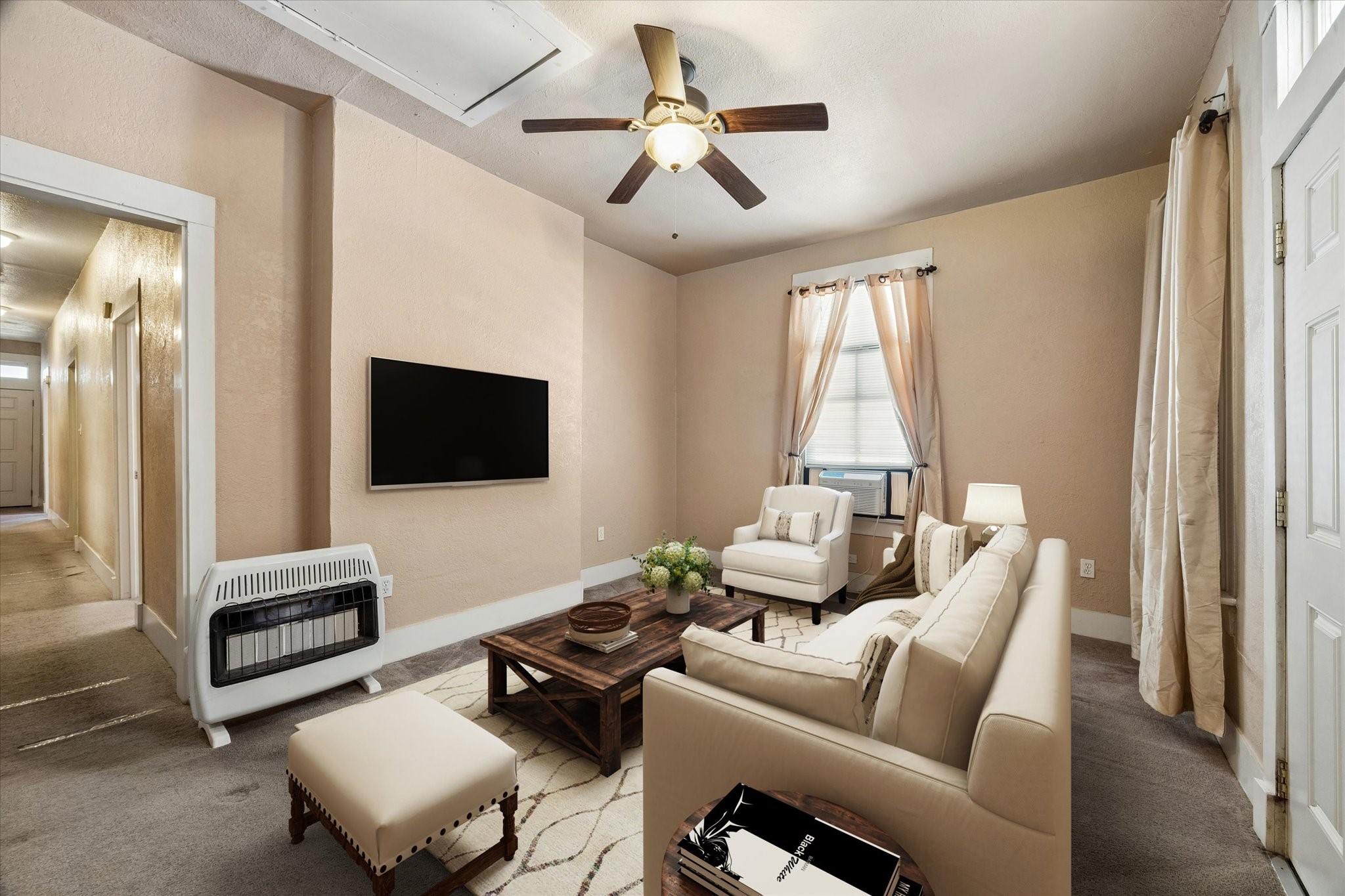 910 32nd Street Property Photo 3