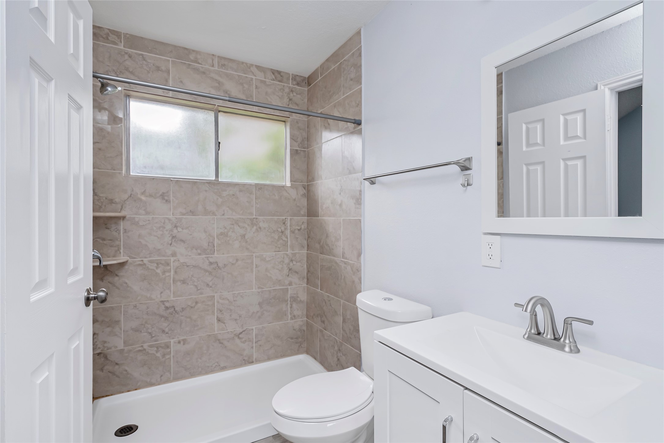 2527 Silver Trumpet Drive Property Photo 14