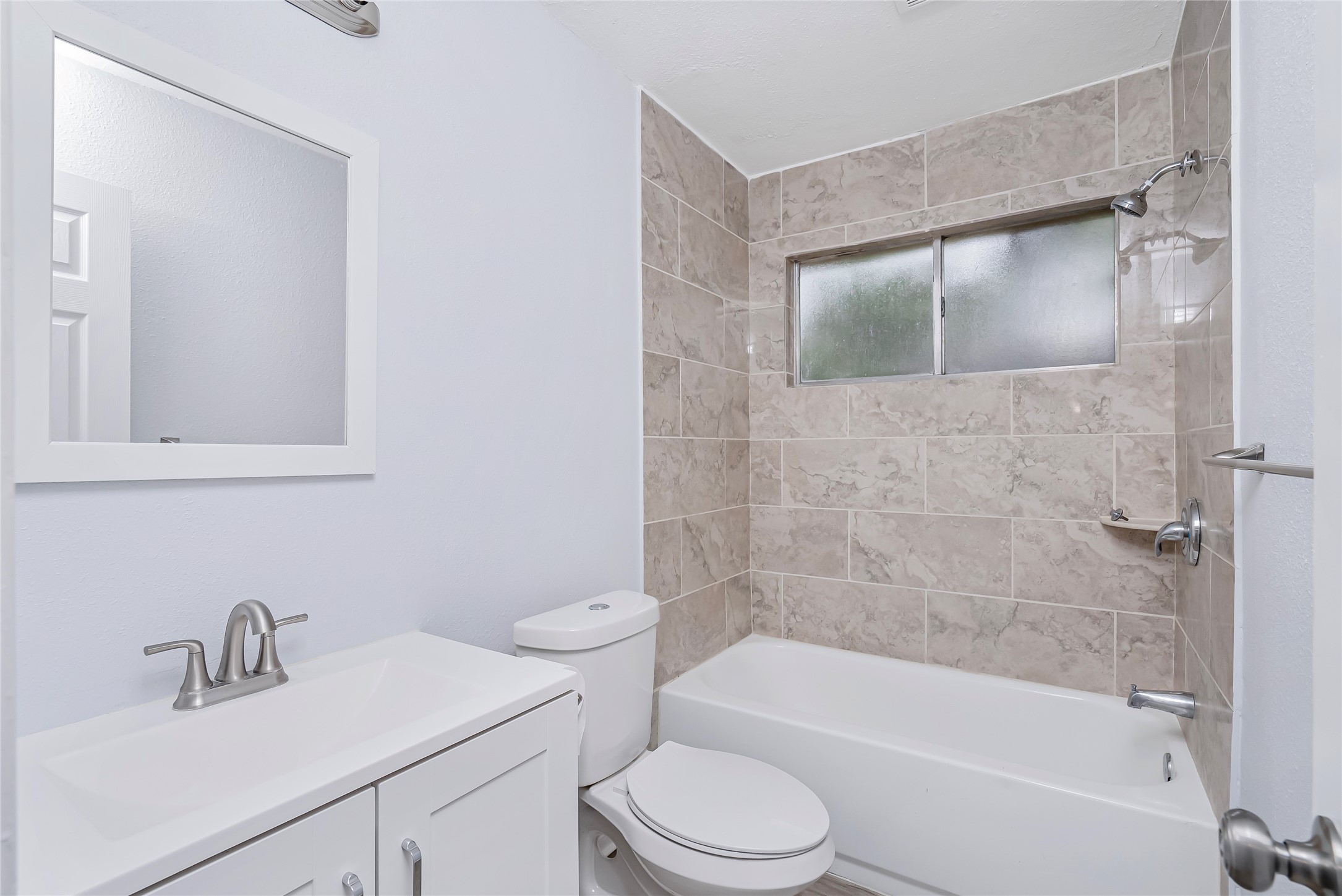 2527 Silver Trumpet Drive Property Photo 17