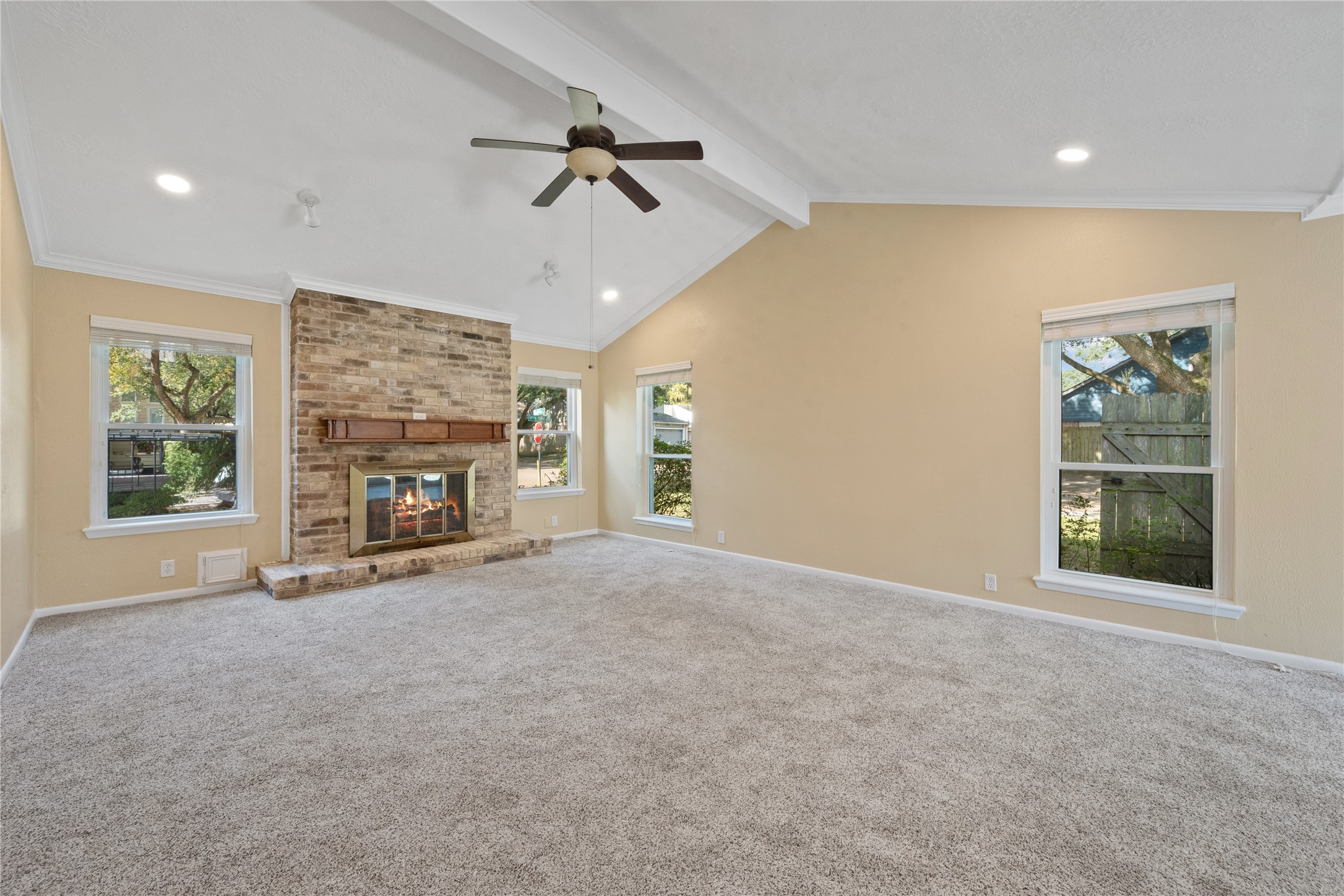 5050 Spring Forest Drive Property Photo 3