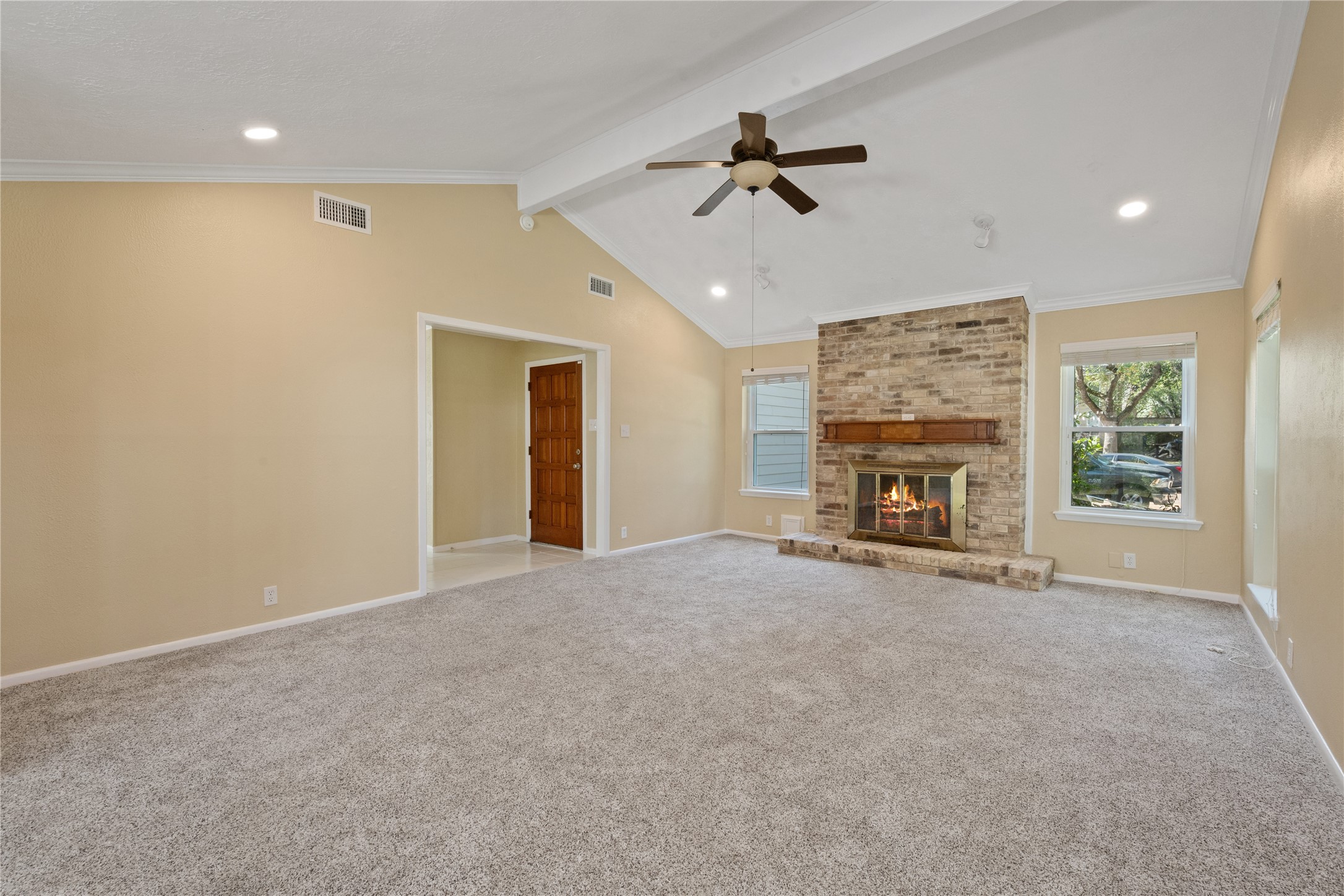 5050 Spring Forest Drive Property Photo 4