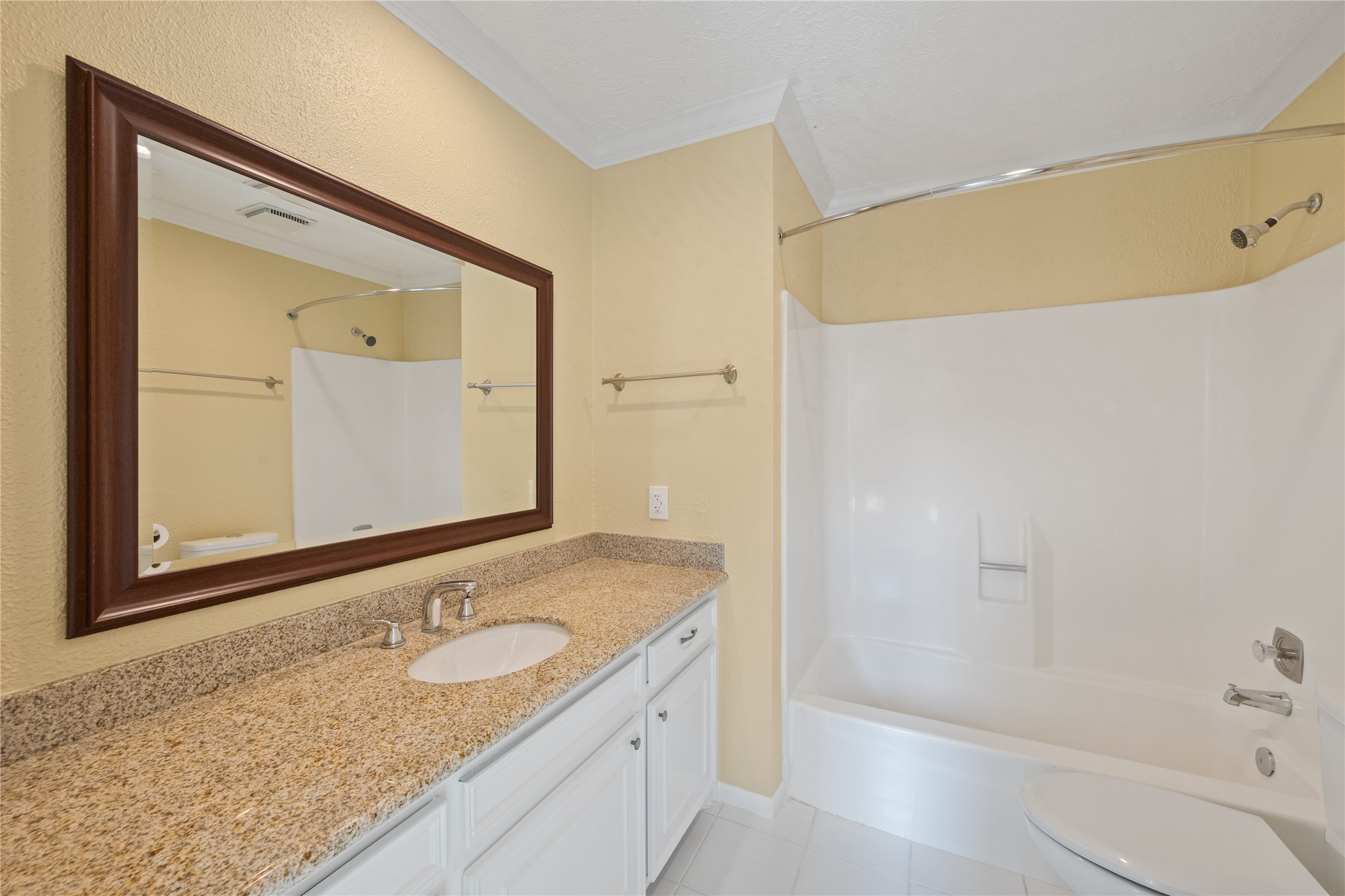 5050 Spring Forest Drive Property Photo 18