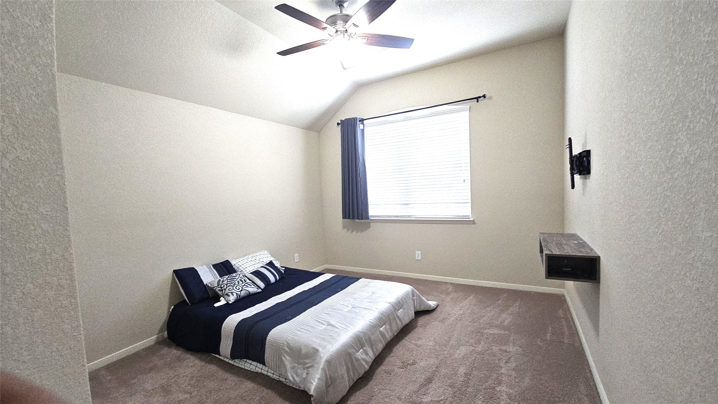 18514 Gardens End Lane Property Photo 14