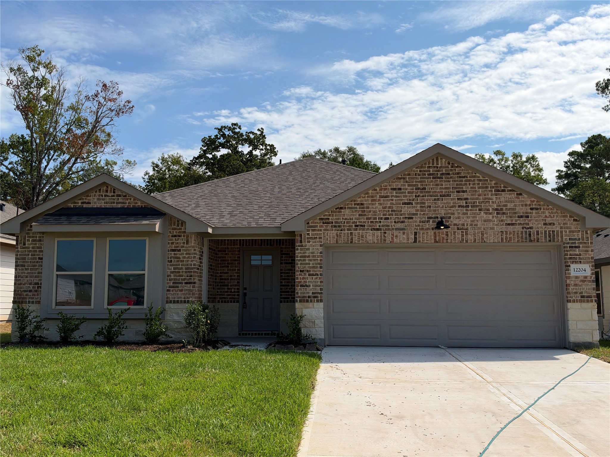 12204 Lexington Heights Drive Property Photo 1