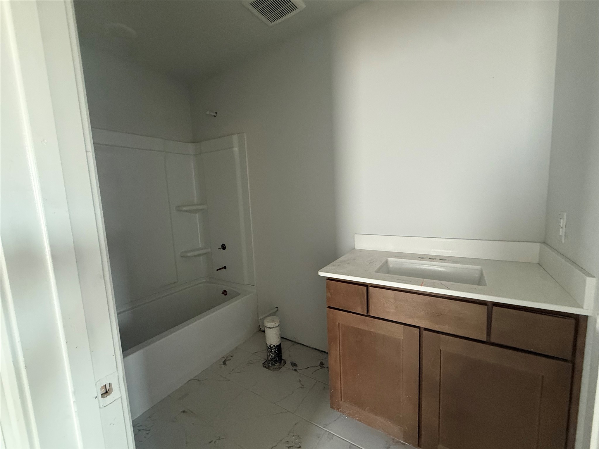 12204 Lexington Heights Drive Property Photo 7