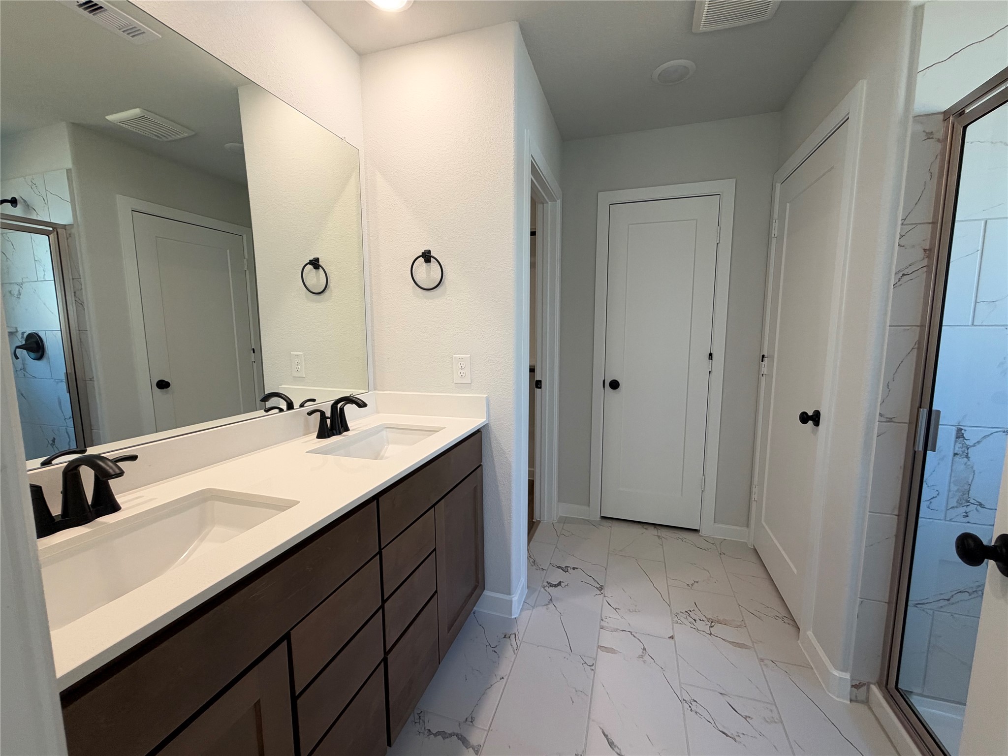 12204 Lexington Heights Drive Property Photo 16