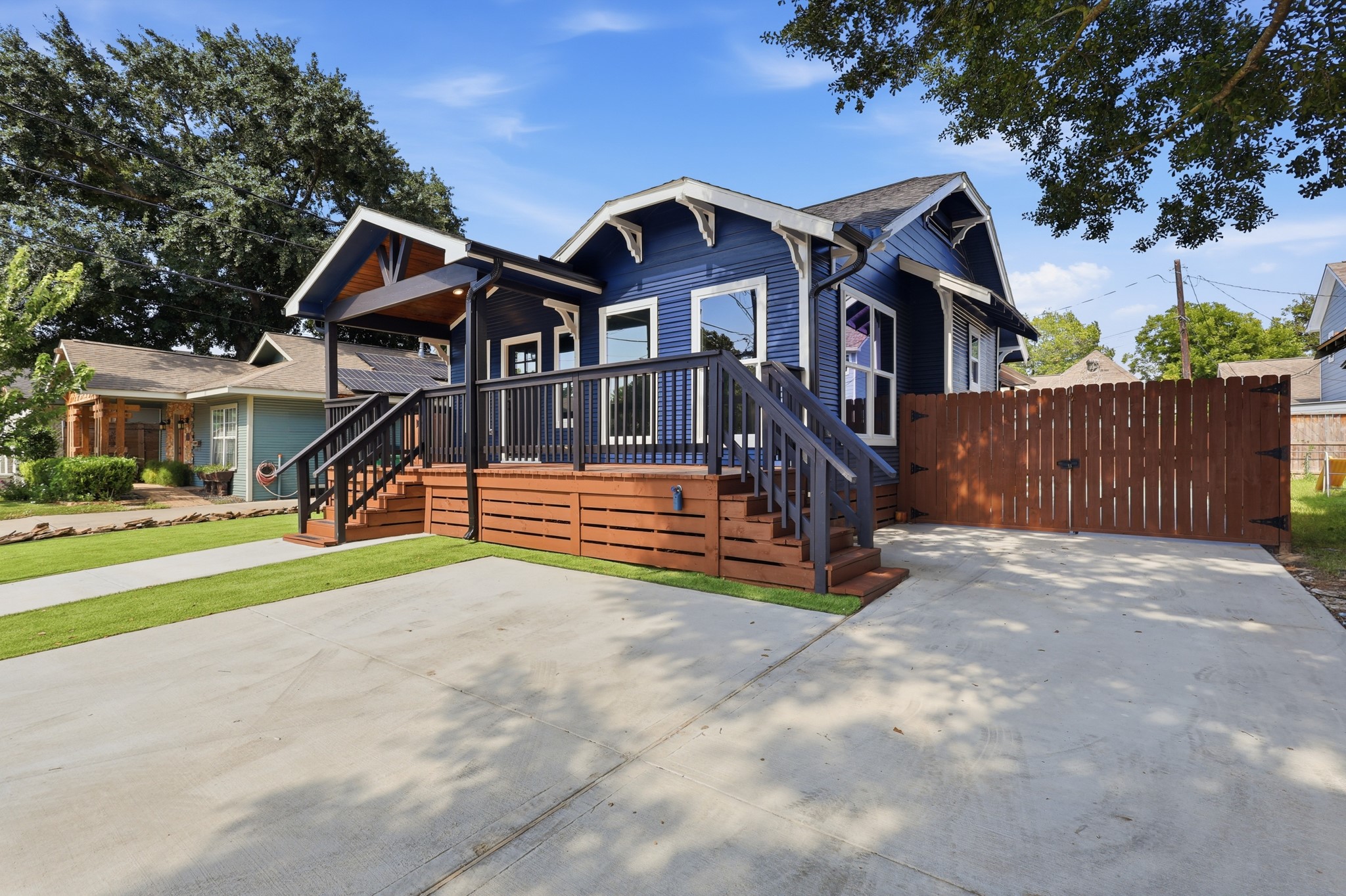 105 Opal Court Property Photo 2