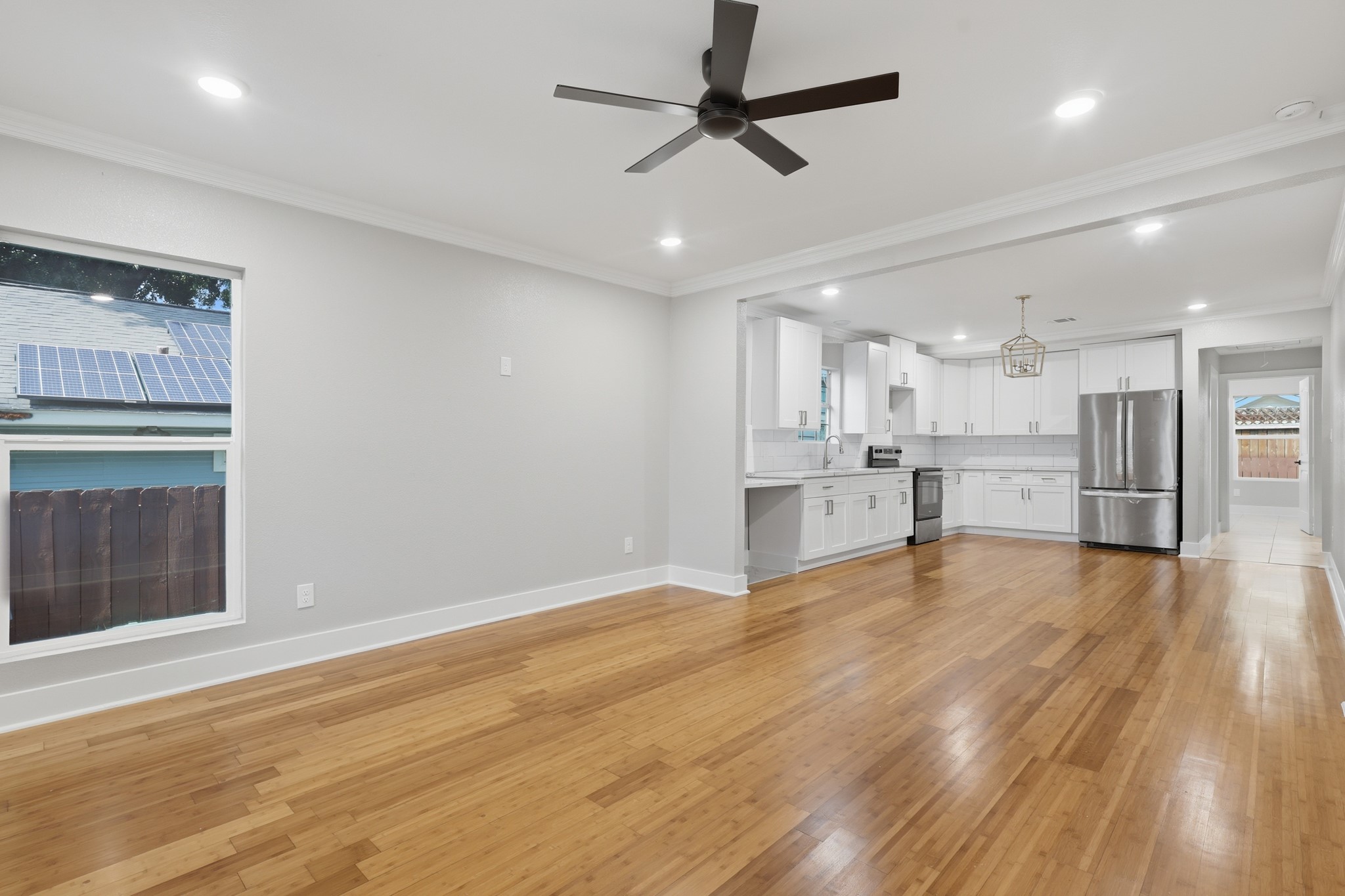 105 Opal Court Property Photo 4