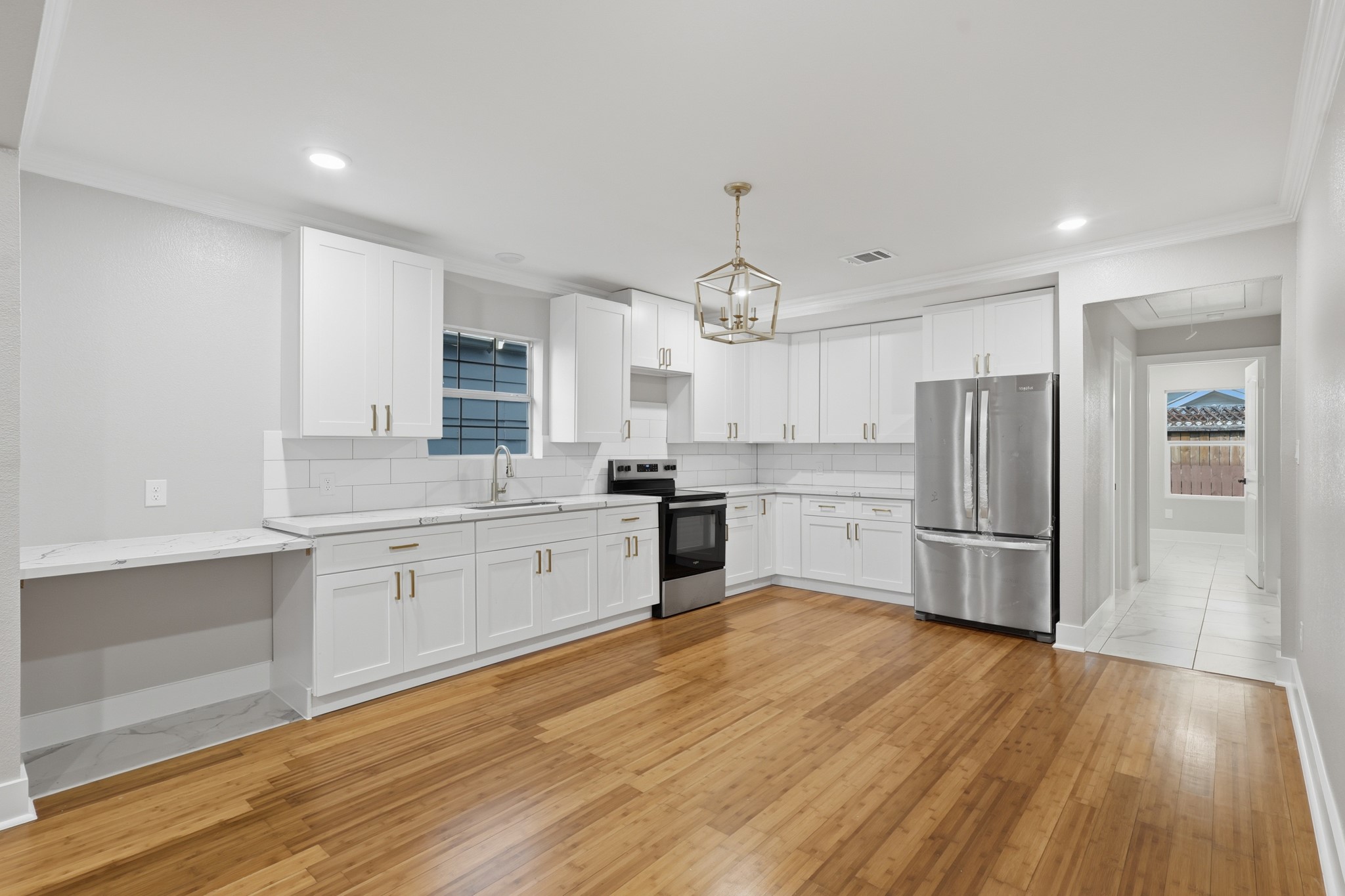 105 Opal Court Property Photo 6