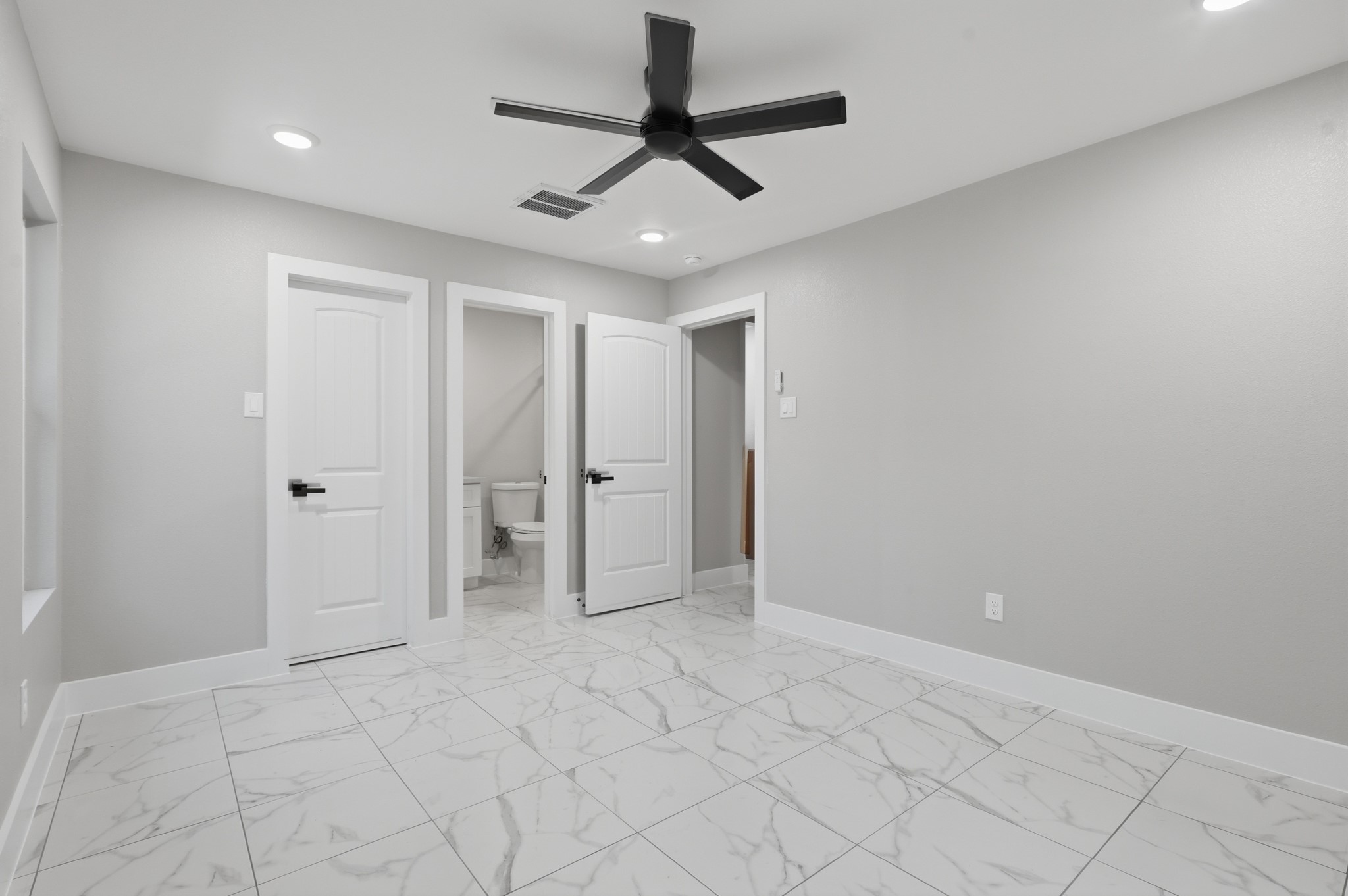 105 Opal Court Property Photo 14