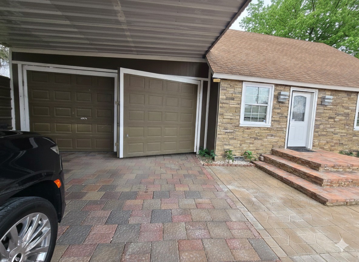 9954 Genard Road Property Photo 4